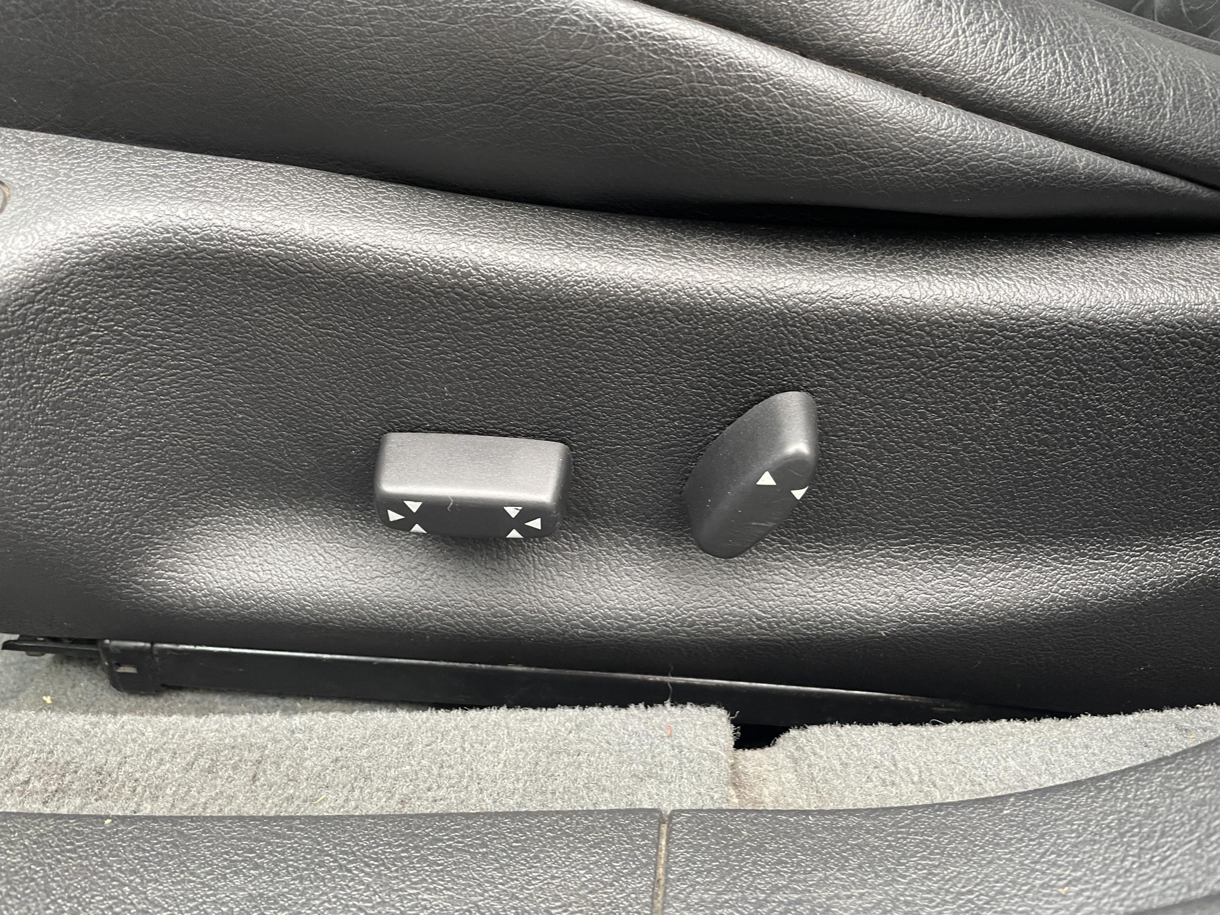 Peugeot 407, 2005 - pohled č. 19