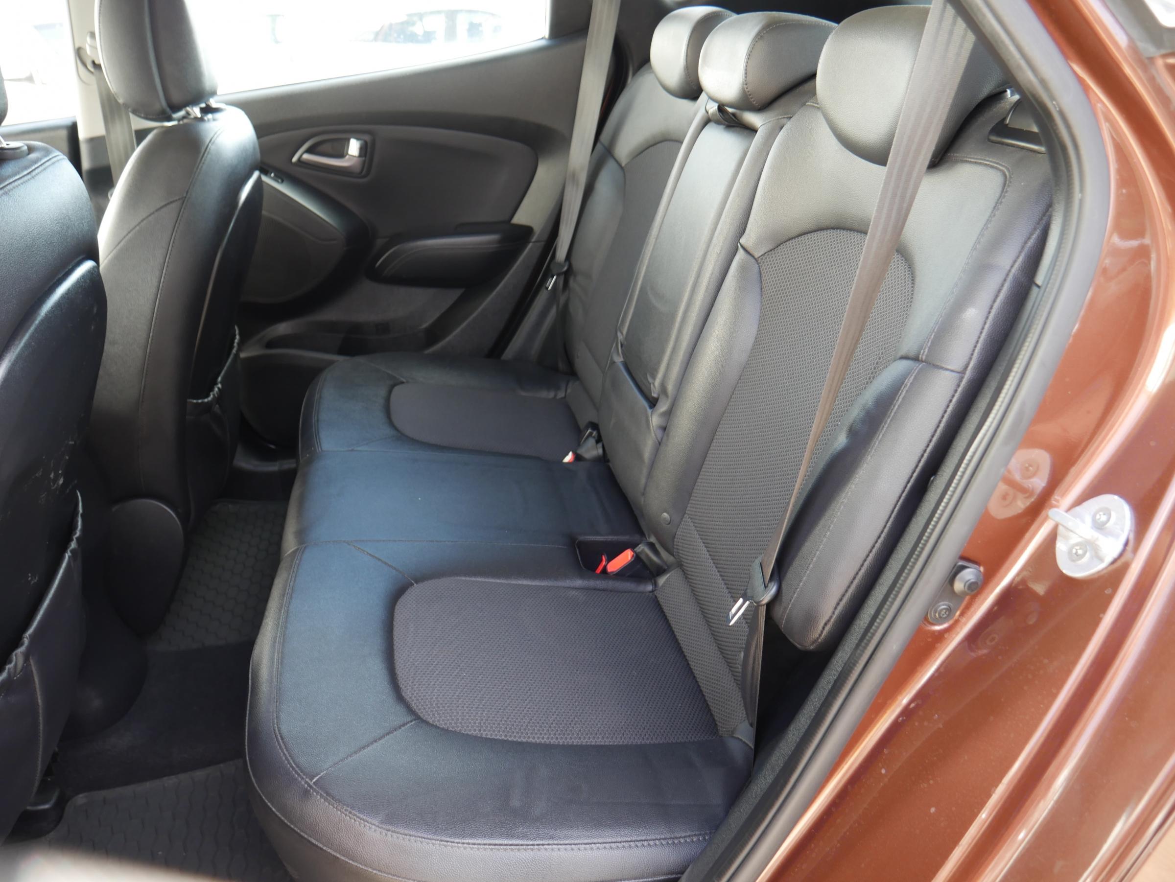 Hyundai ix35, 2014 - pohled č. 10