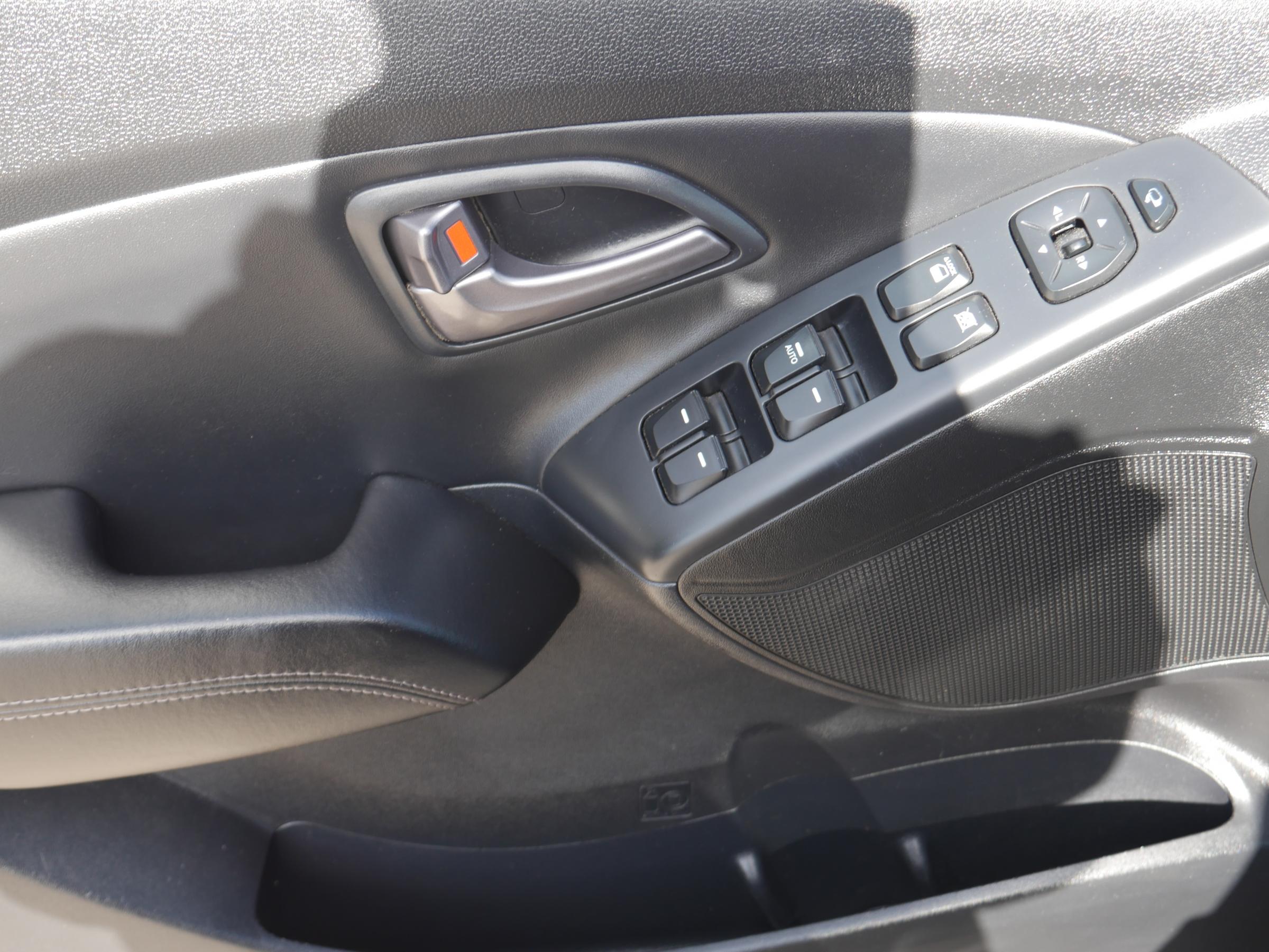 Hyundai ix35, 2014 - pohled č. 15
