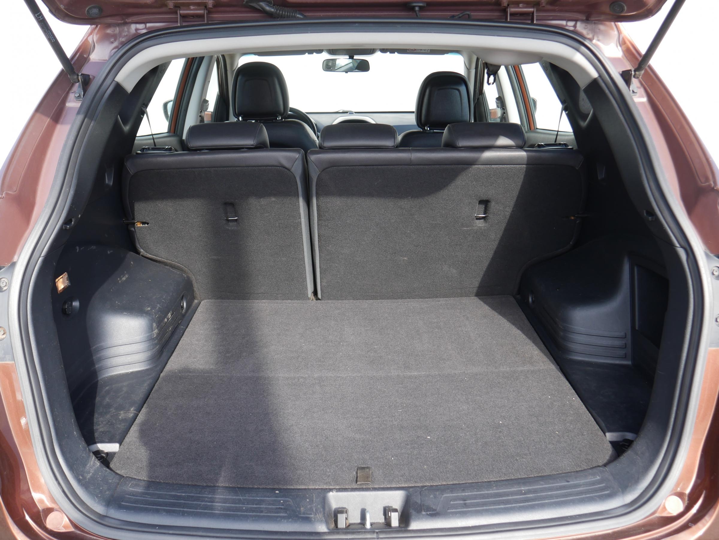 Hyundai ix35, 2014 - pohled č. 7