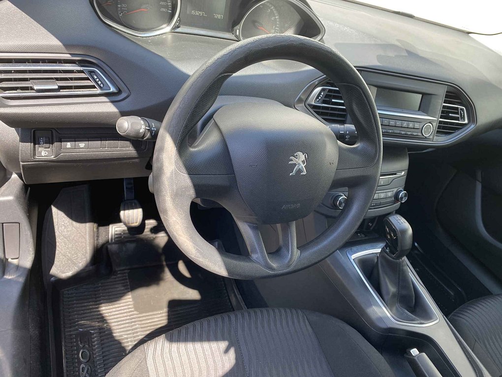 Peugeot 308 1.2 PT Access