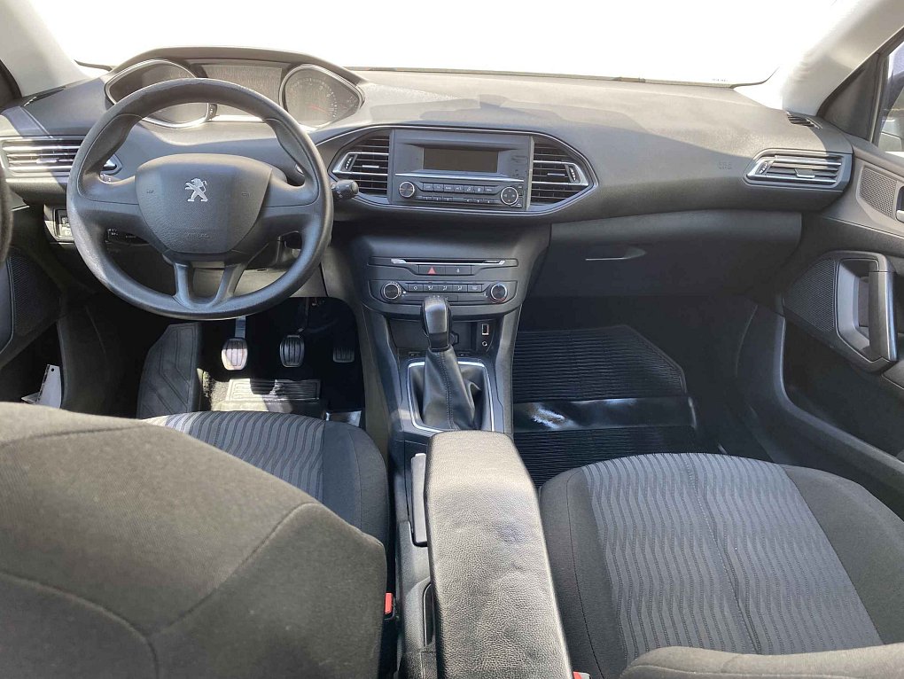 Peugeot 308 1.2 PT Access