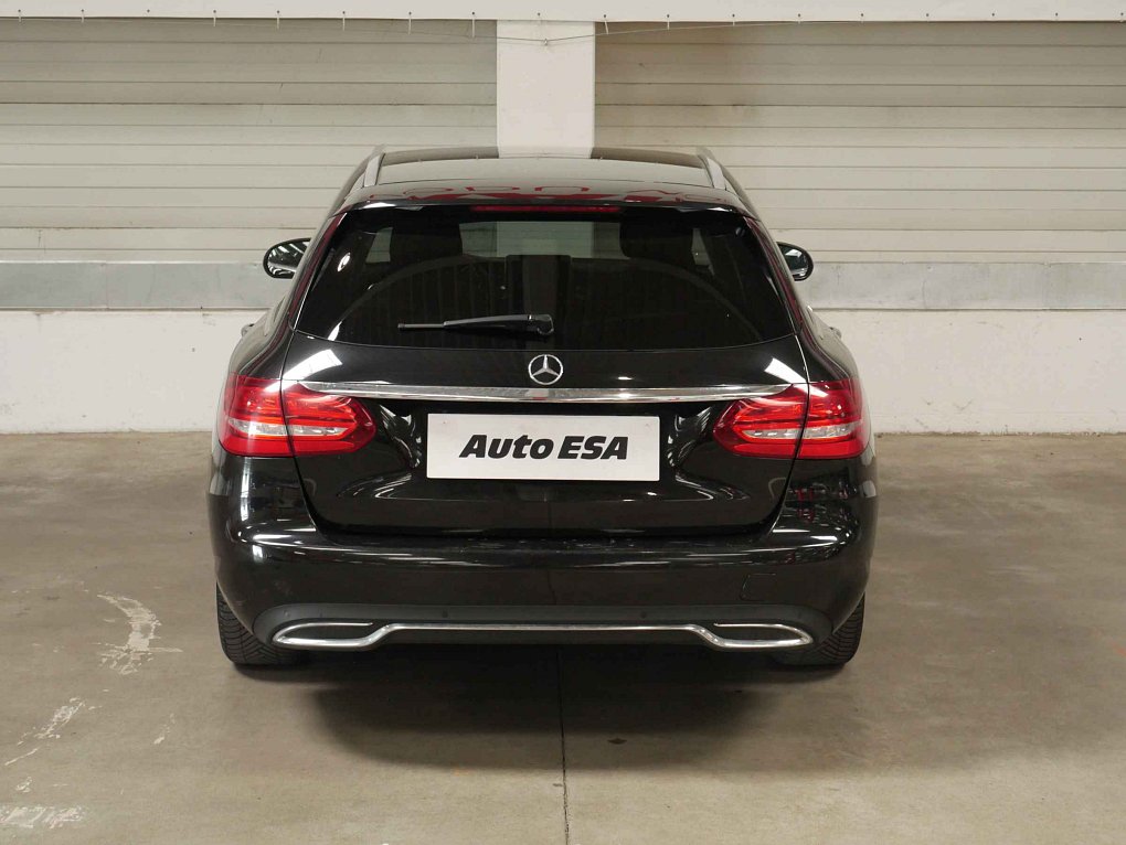 Mercedes-Benz Třída C 2.2CDi  C220