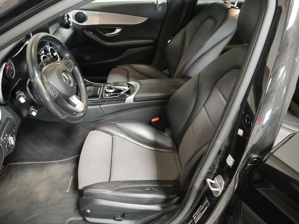 Mercedes-Benz Třída C 2.2CDi  C220