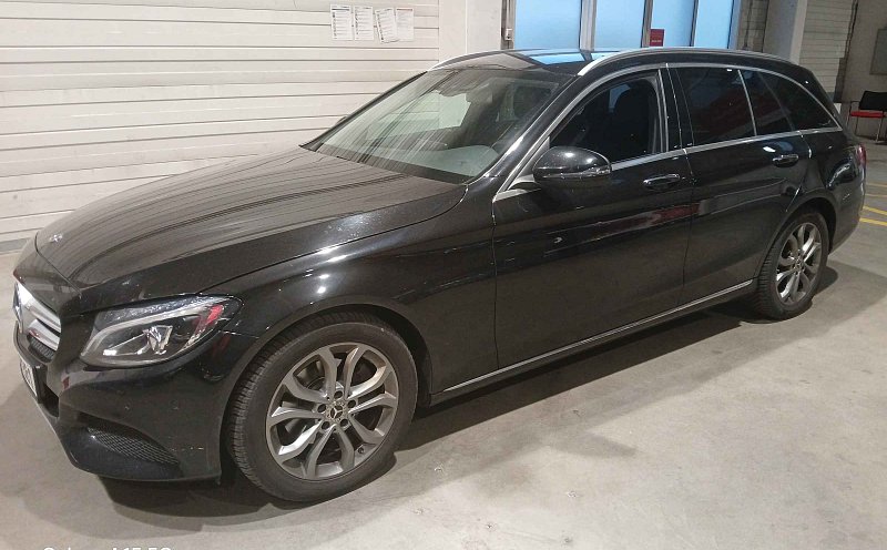 Mercedes-Benz Třída C 2.2D  C220