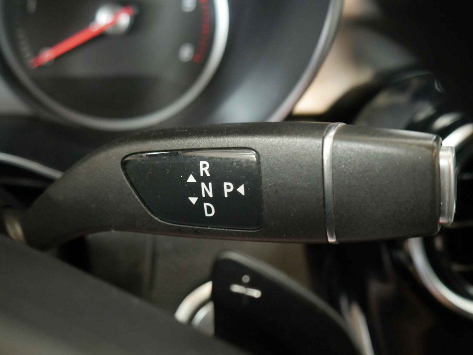 Mercedes-Benz Třída C 2.2CDi  C220