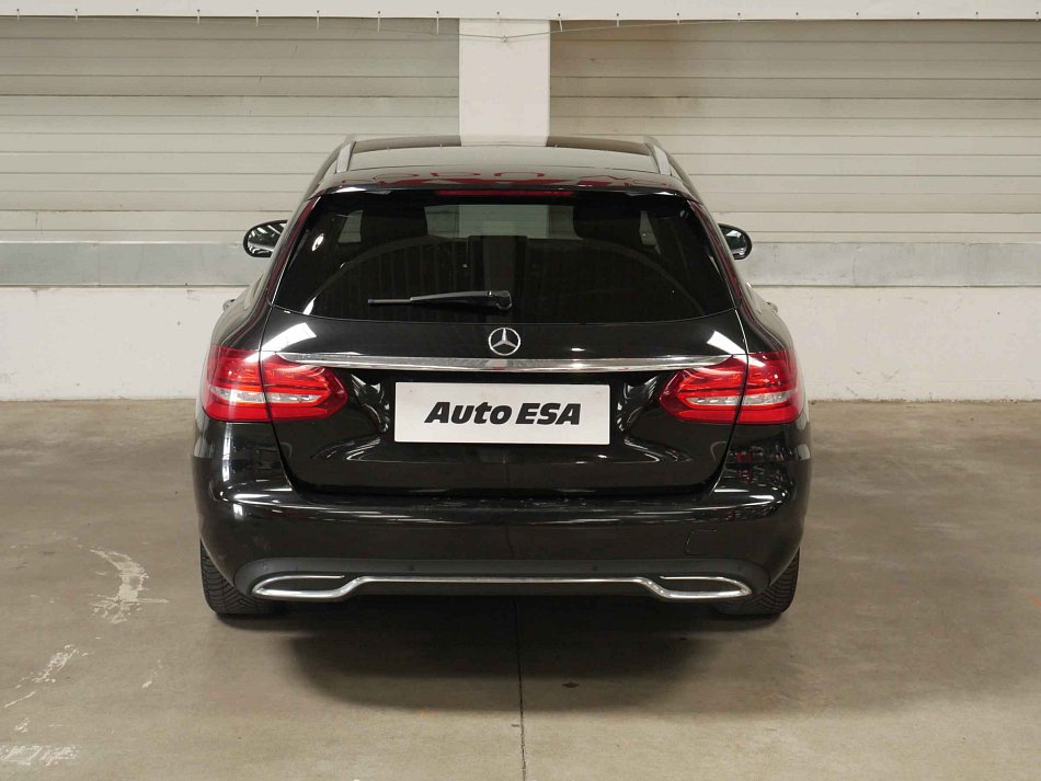 Mercedes-Benz Třída C 2.2CDi  C220