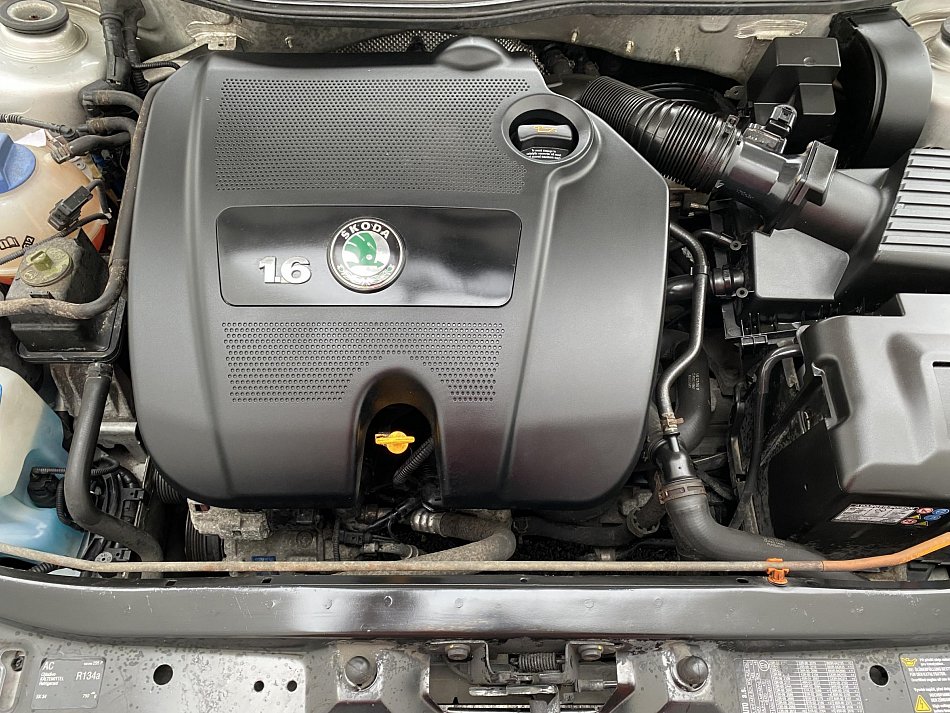 Škoda Octavia 1.6i Selection