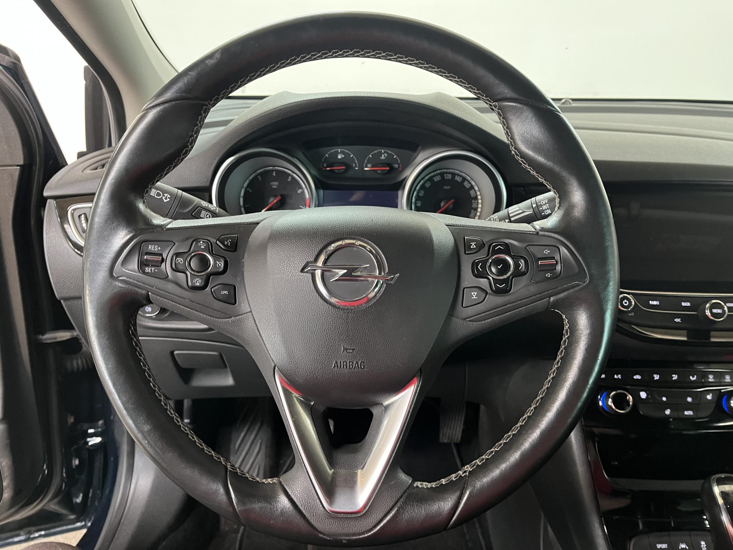 Opel Astra, 2017 - pohled č. 12