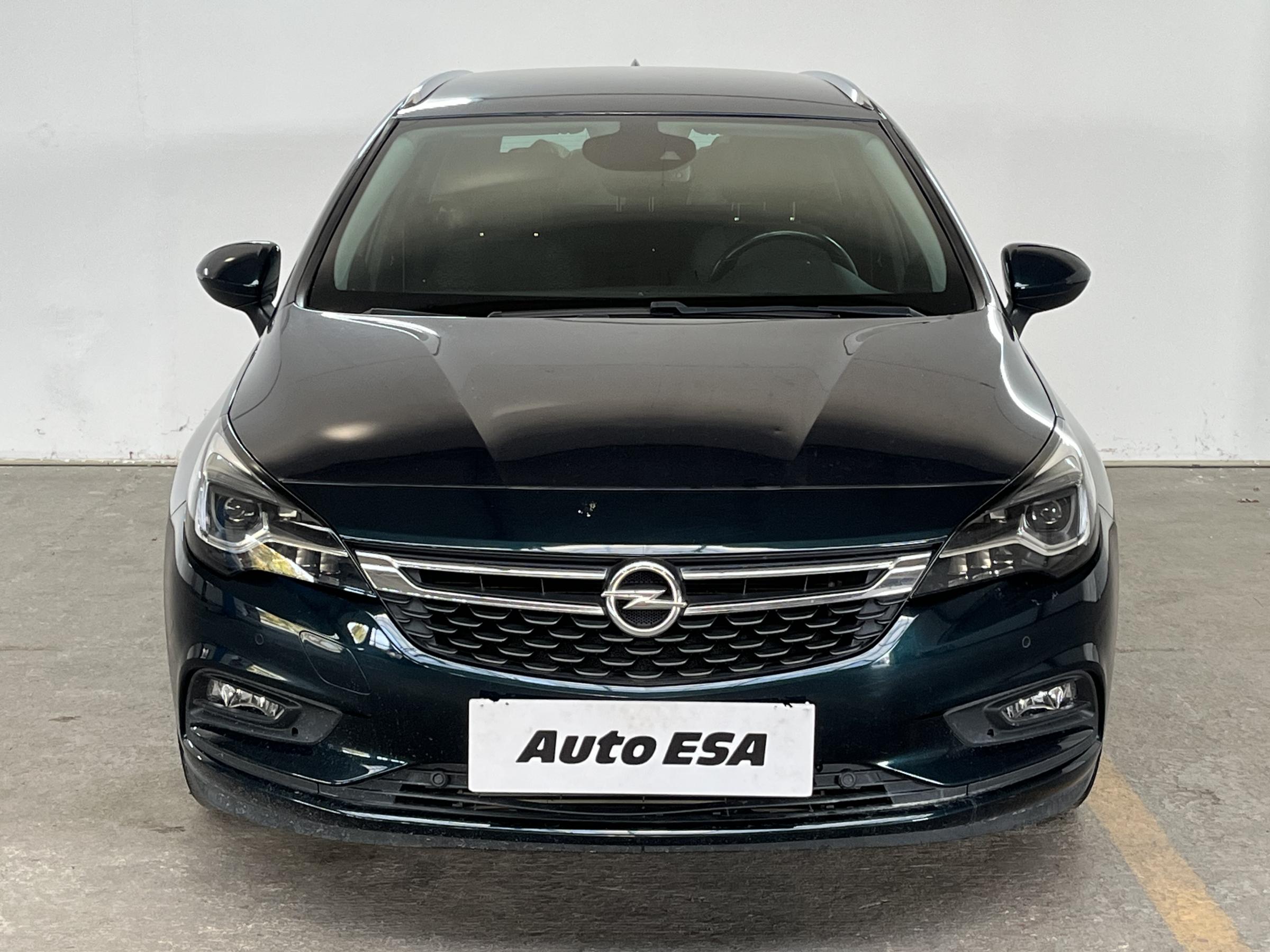 Opel Astra, 2017 - pohled č. 2