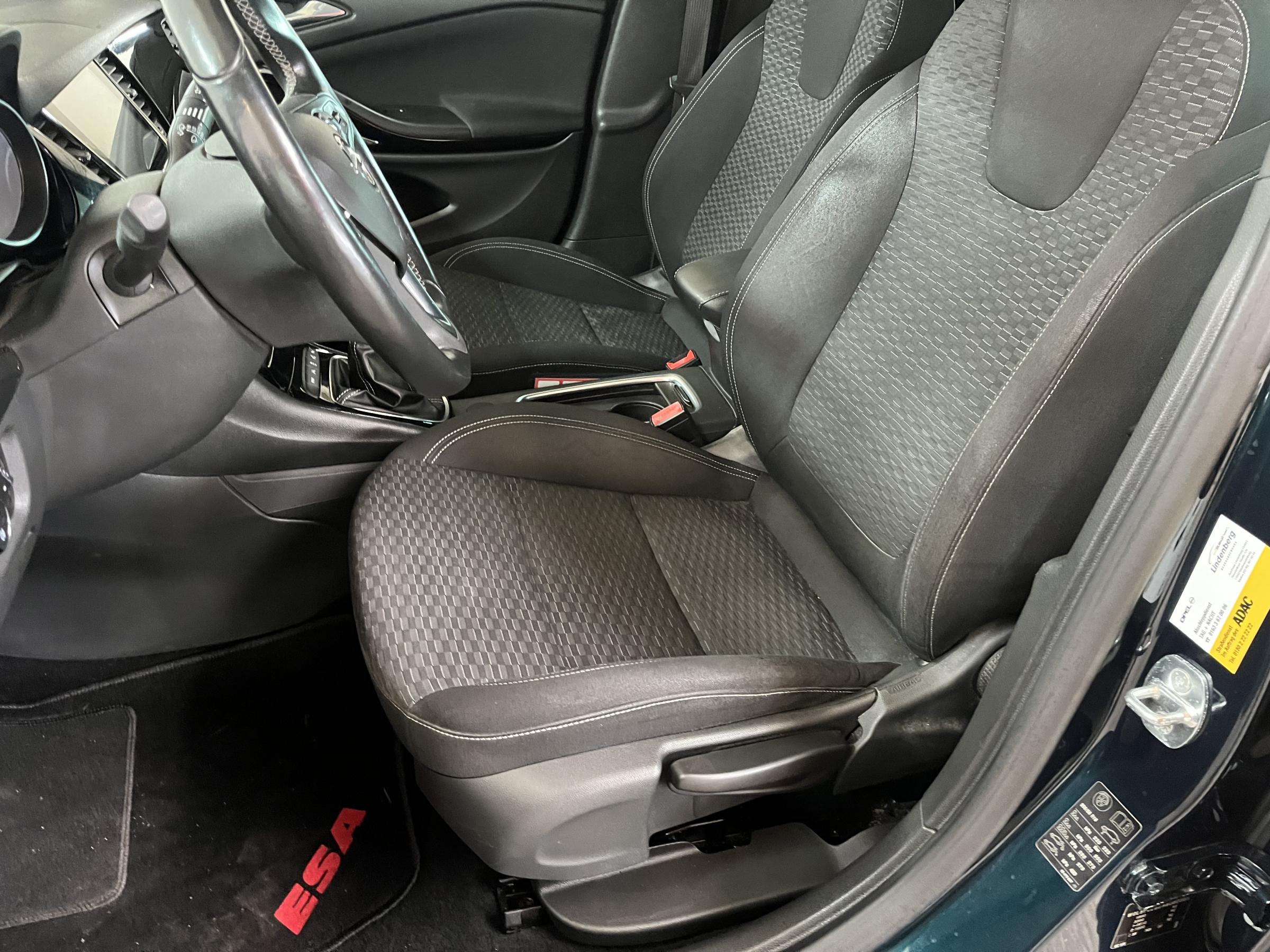 Opel Astra, 2017 - pohled č. 8