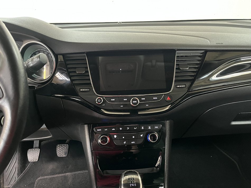 Opel Astra 1.4 T Active