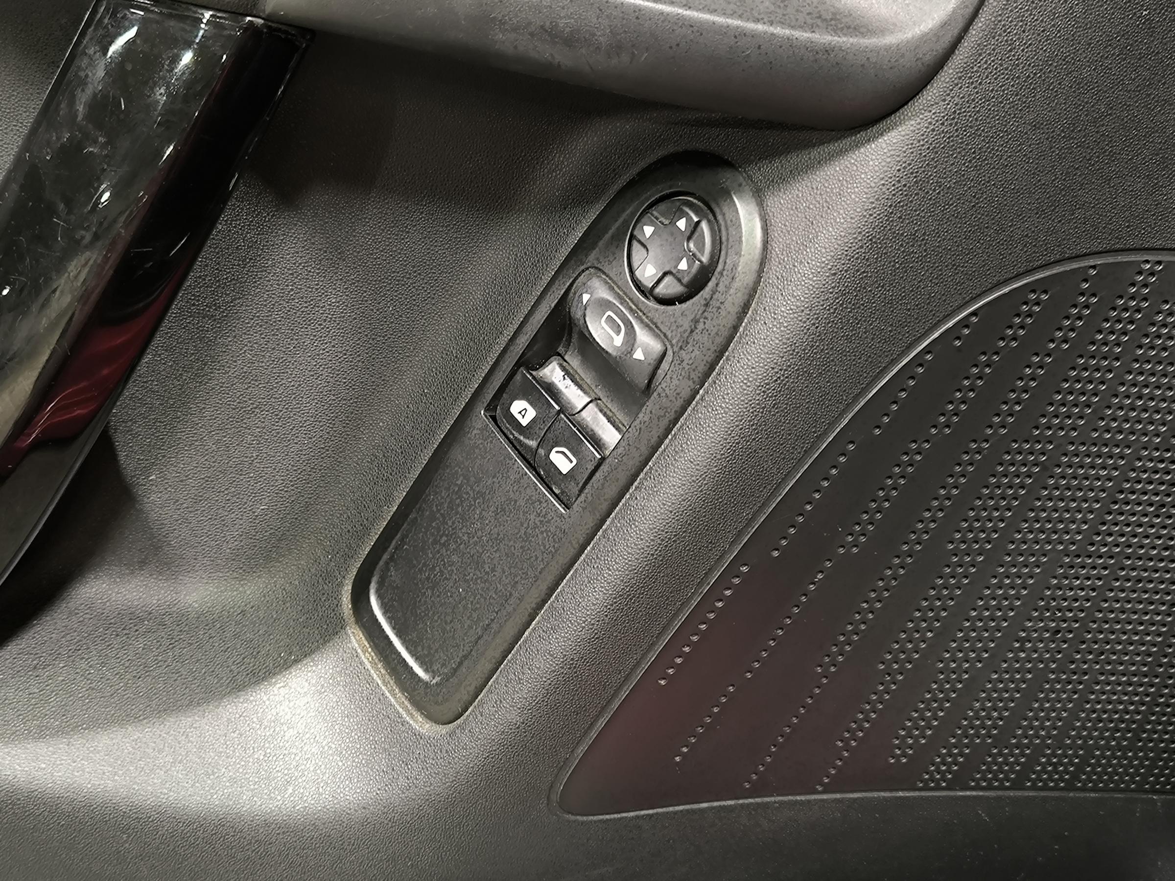 Citroën C3, 2013 - pohled č. 17