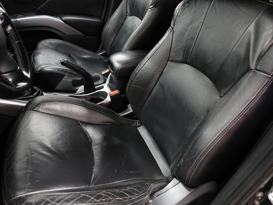 Citroën C-Crosser 2.2HDi  4x4, 7míst