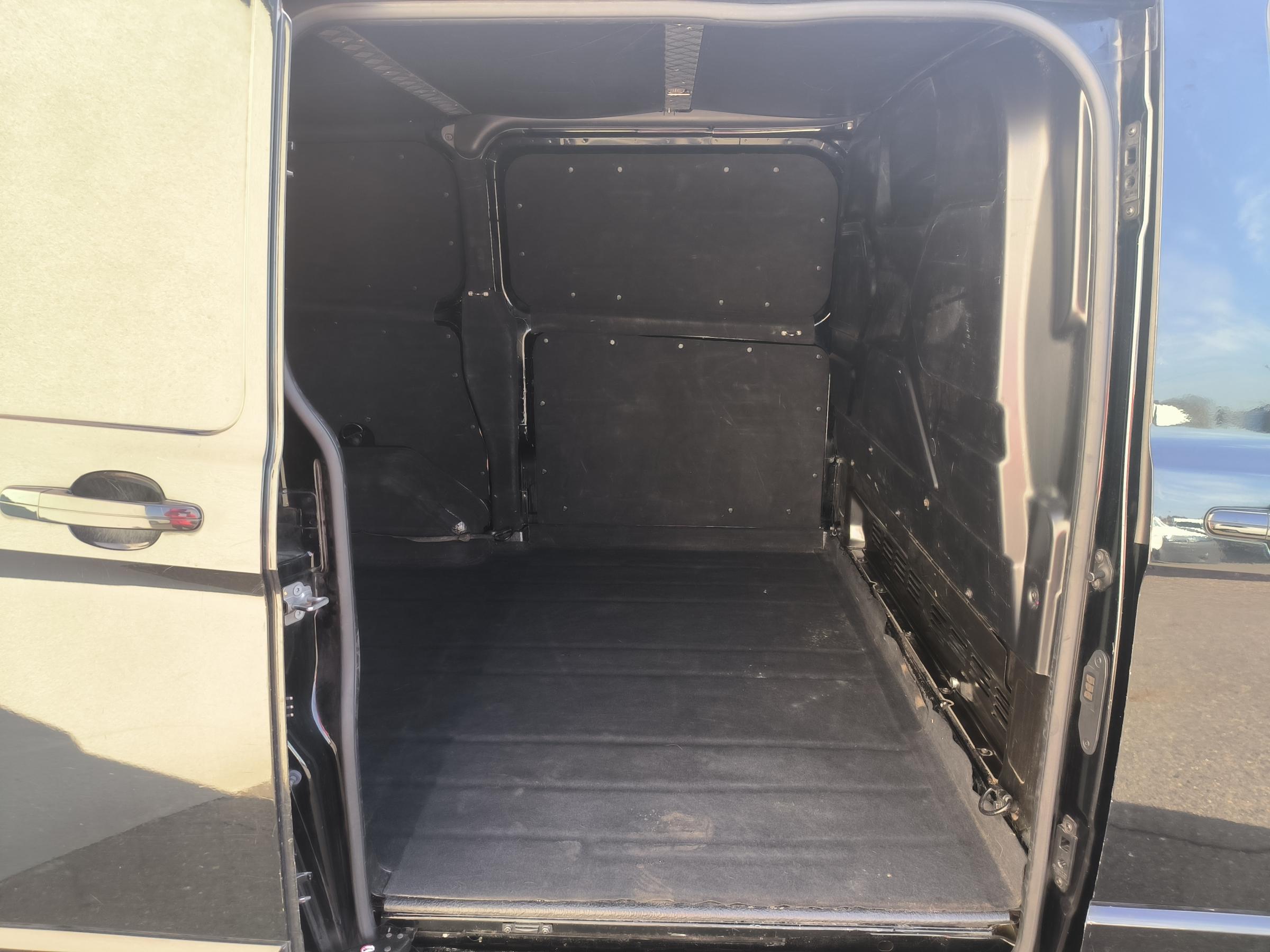 Ford Transit Custom, 2015 - pohled č. 8