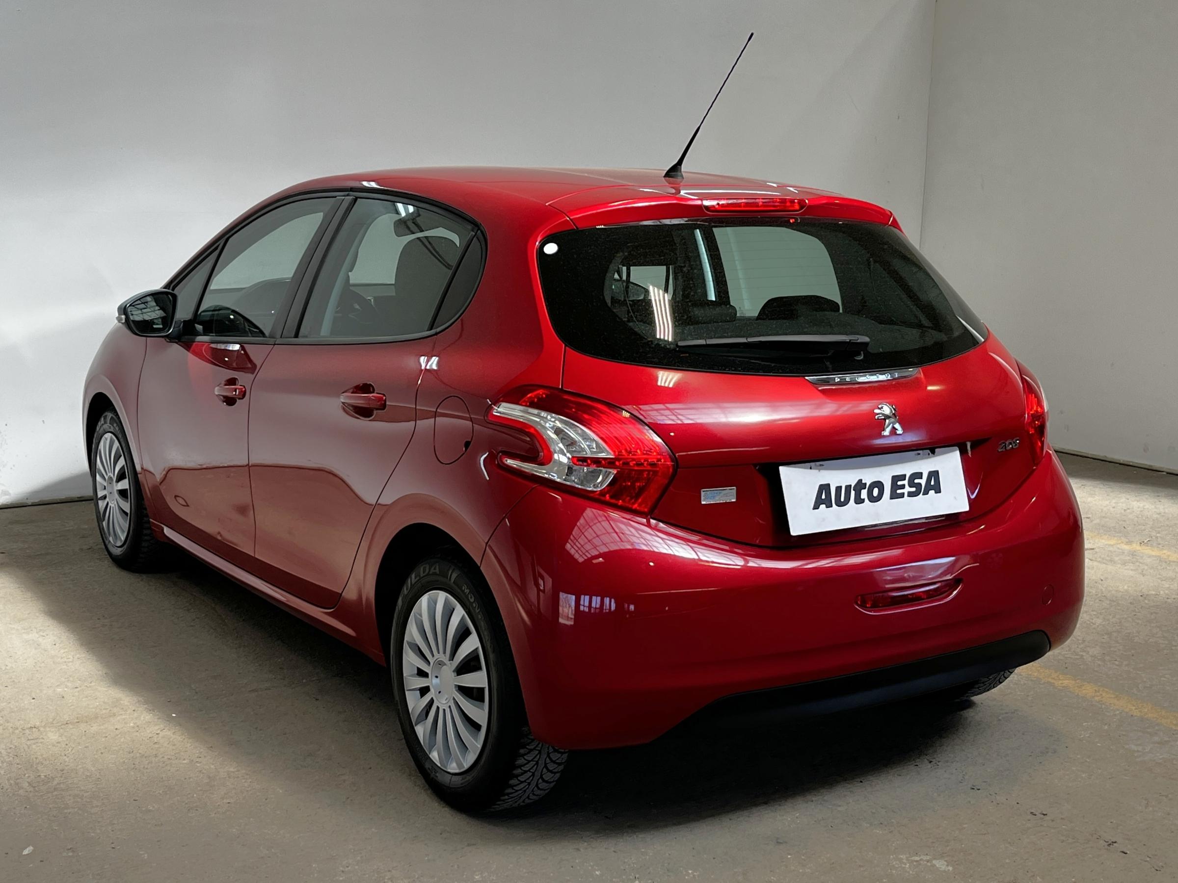 Peugeot 208, 2013 - pohled č. 6