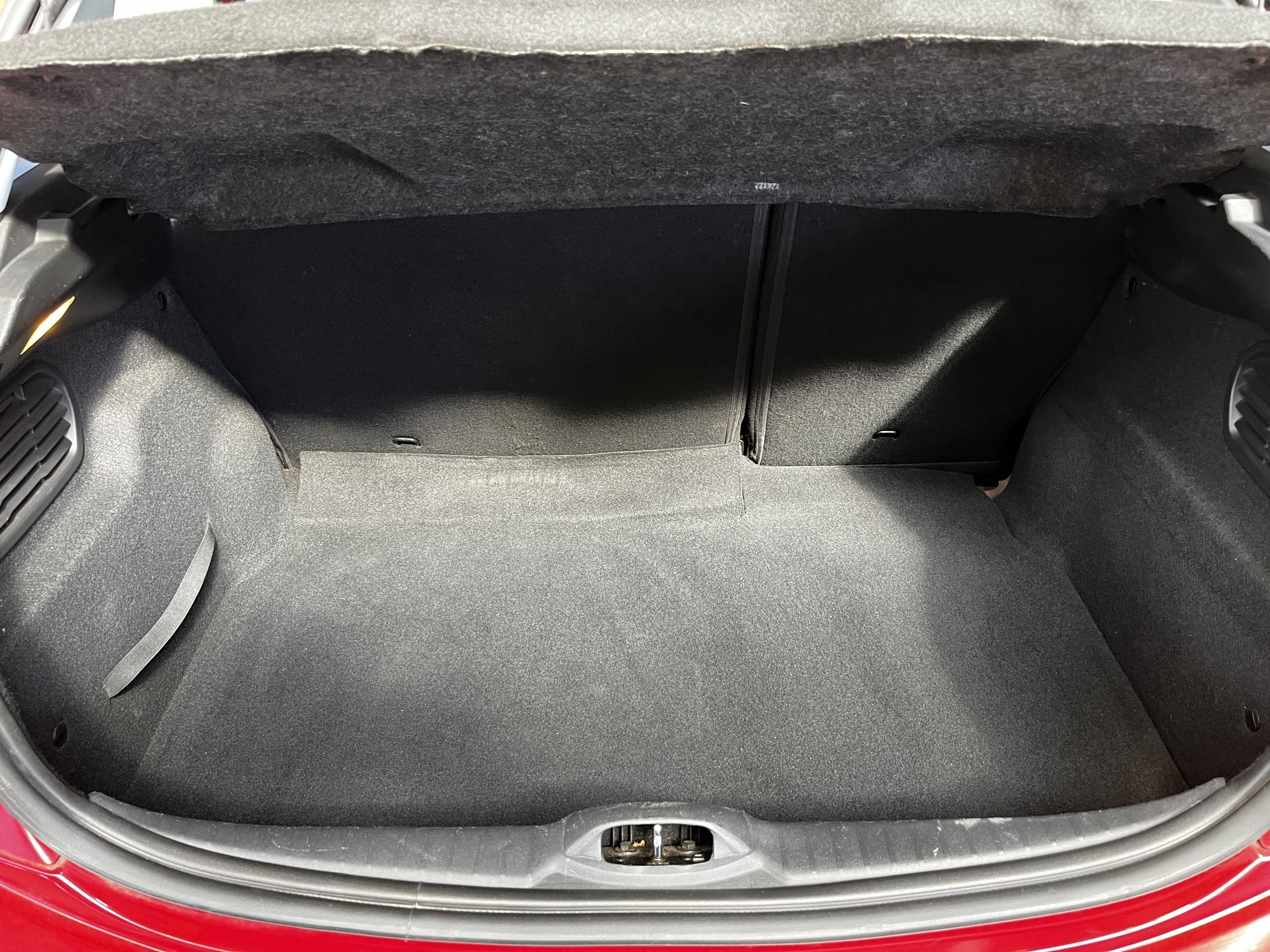 Peugeot 208, 2013 - pohled č. 7