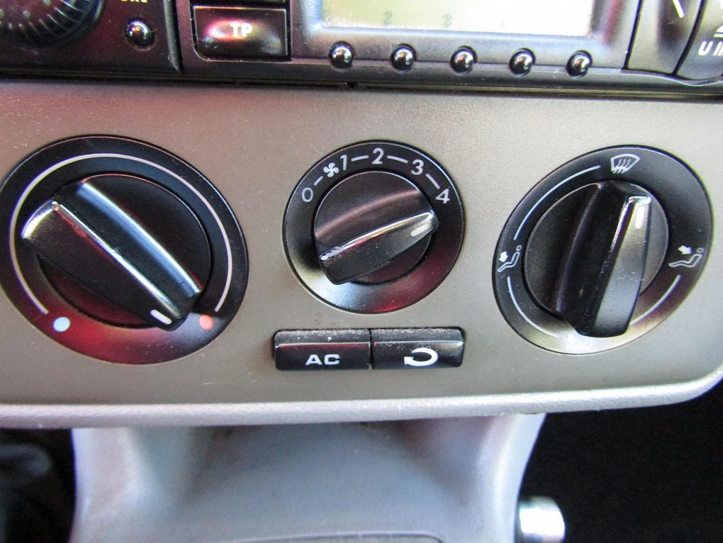 Škoda Octavia 1.6 i 