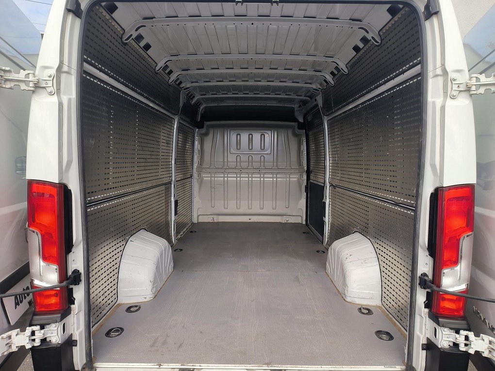 Opel Movano 2.2CDTi  L4H2