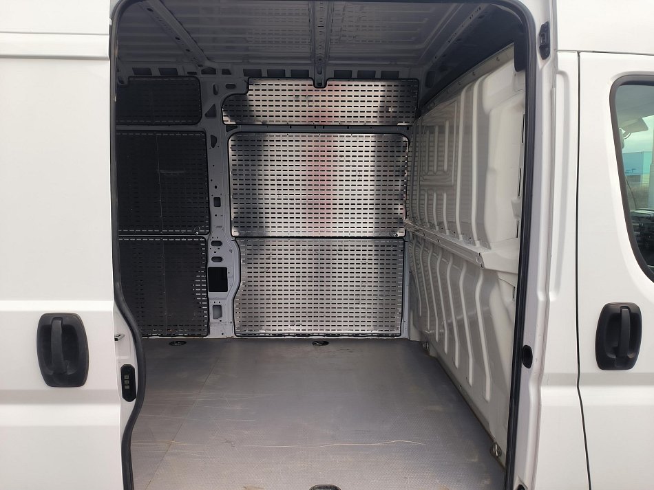 Opel Movano 2.2CDTi  L4H2