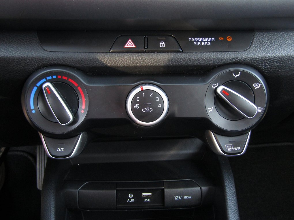 Kia Rio 1.2i 