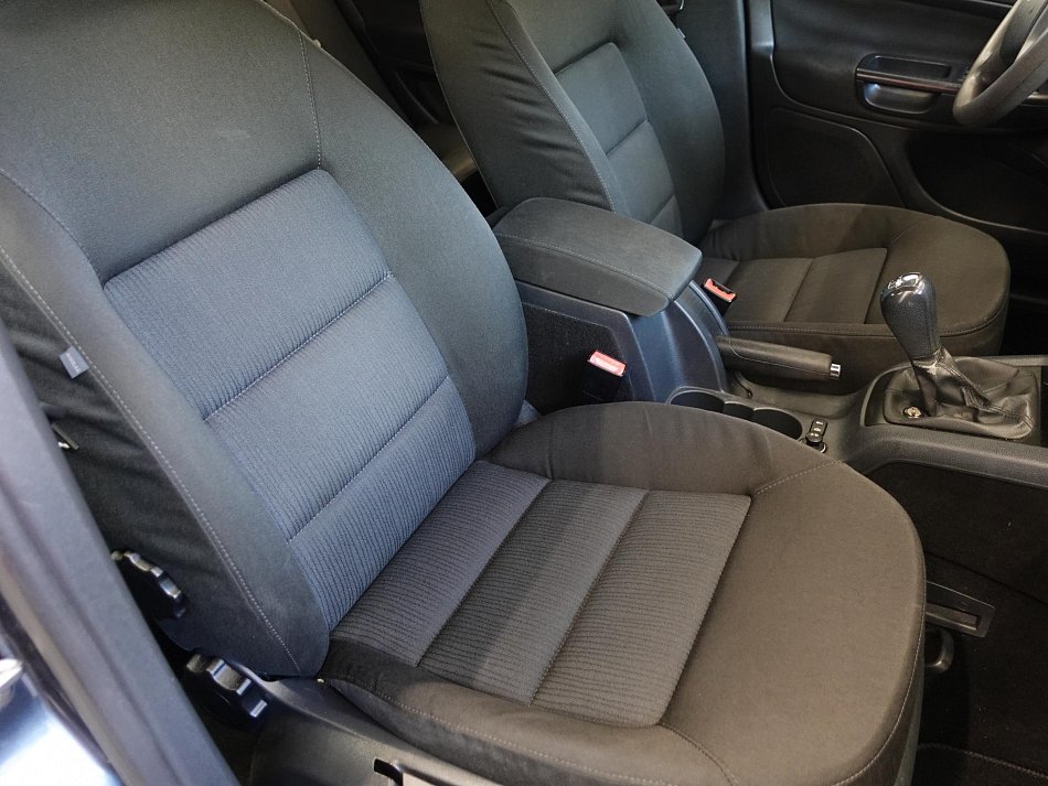 Škoda Octavia II 1.6 FSI 