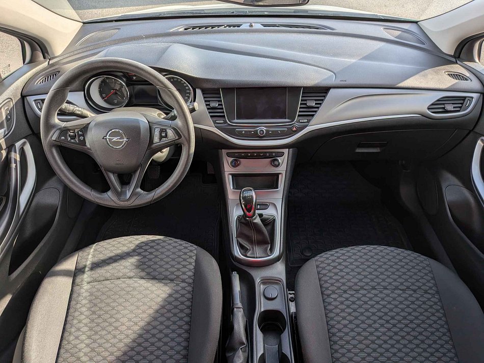 Opel Astra 1.2 T 