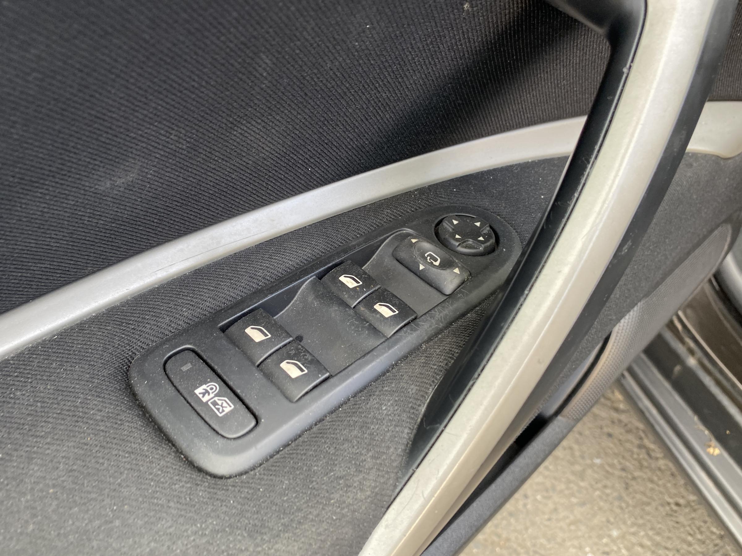 Citroën C5, 2014 - pohled č. 13