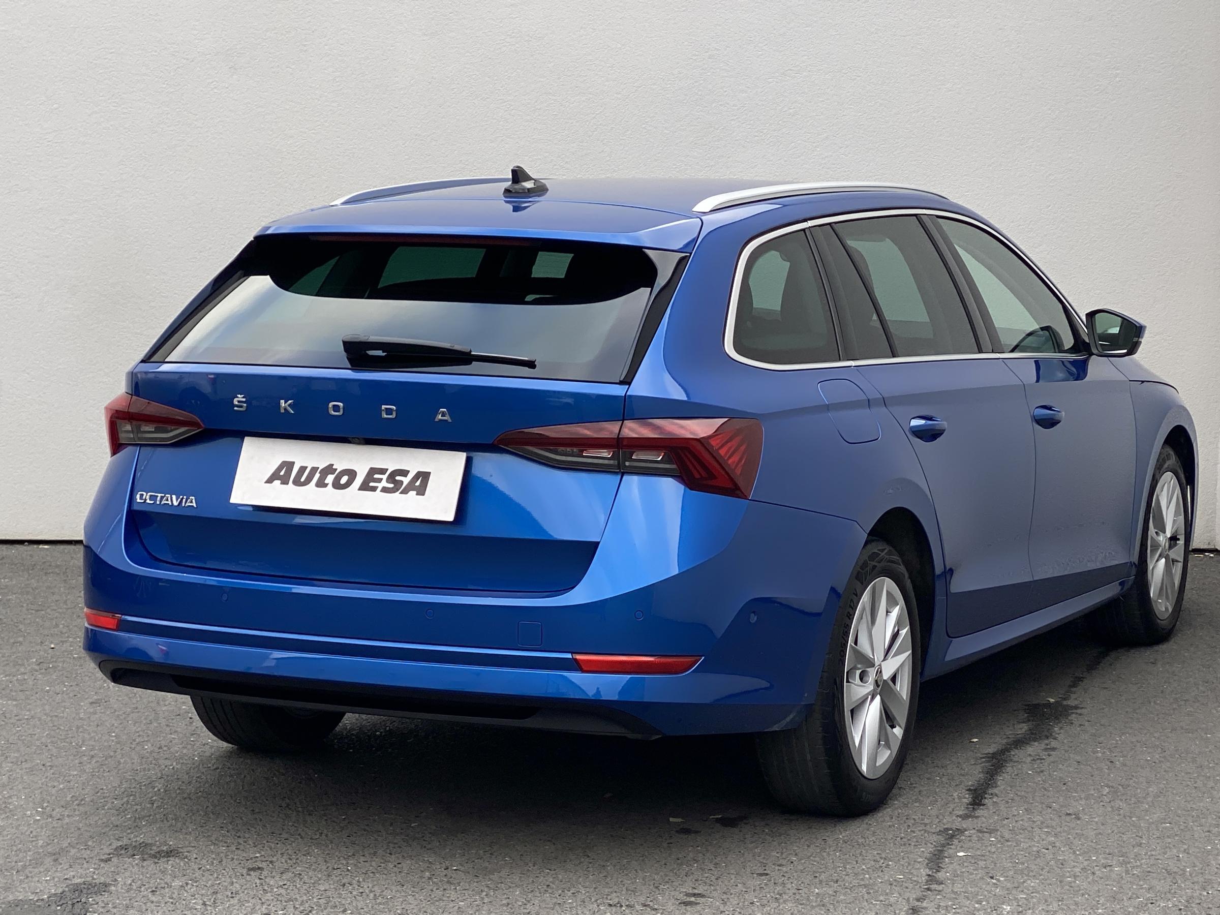 Škoda Octavia IV, 2022 - pohled č. 4