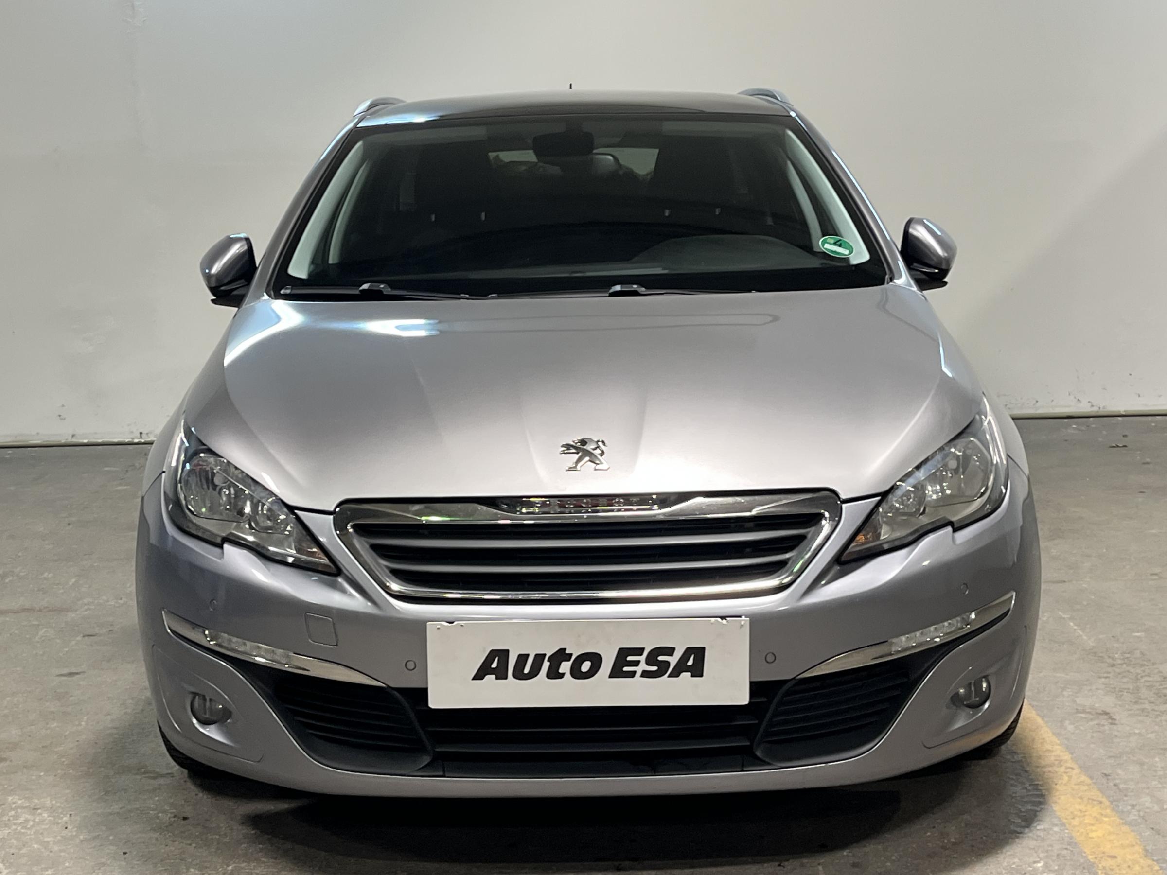 Peugeot 308, 2014 - pohled č. 2