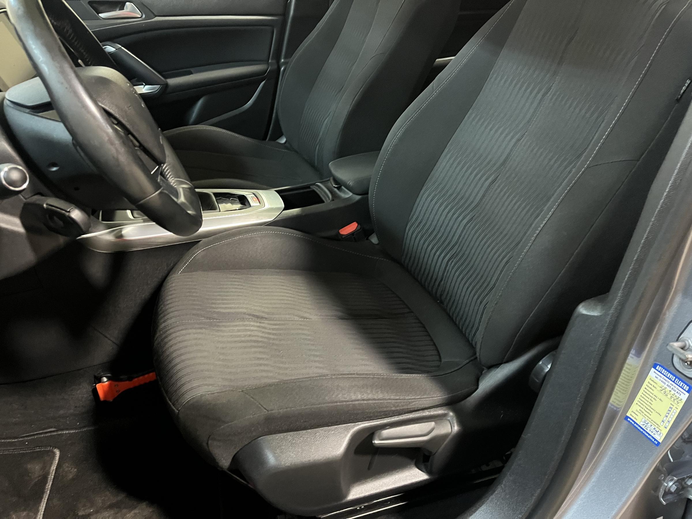 Peugeot 308, 2014 - pohled č. 7