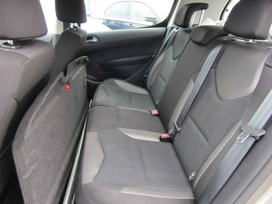 Peugeot 308 1.6 HDI 