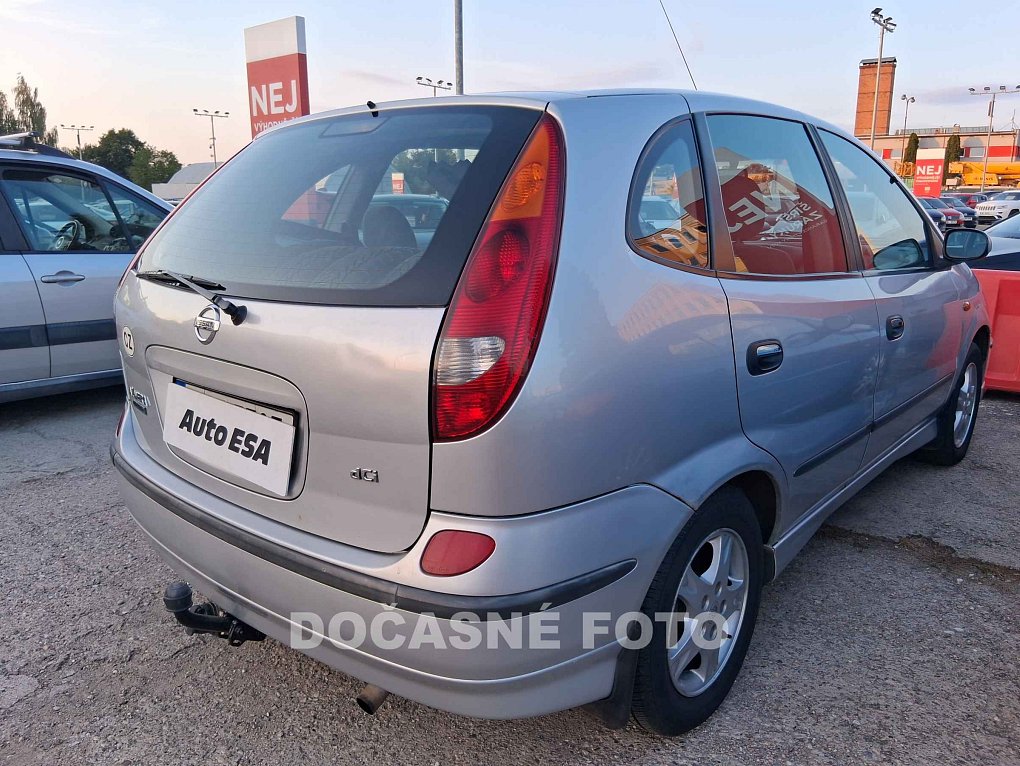 Nissan Almera Tino 2.2 dCi 