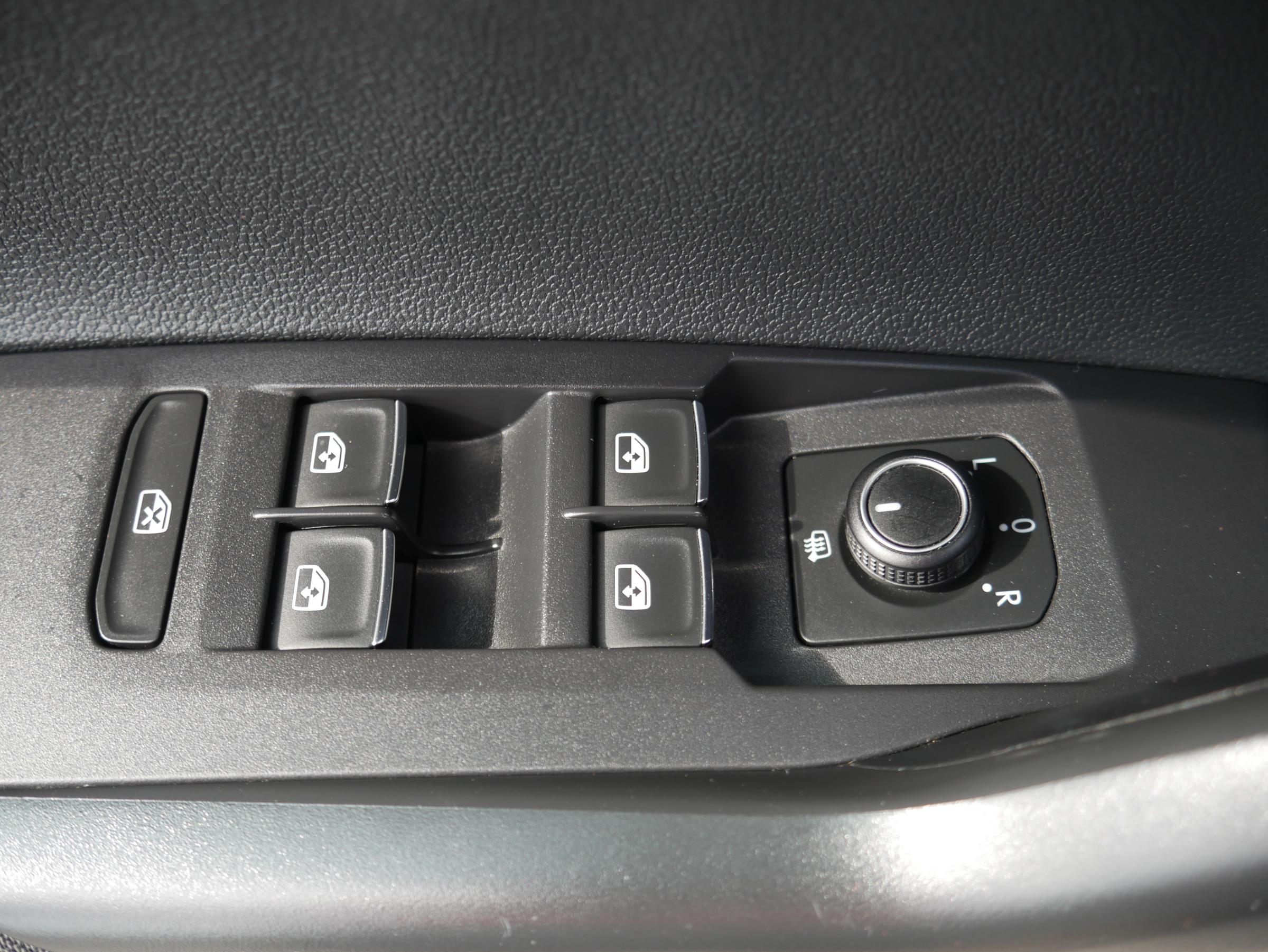 Volkswagen Polo, 2019 - pohled č. 13