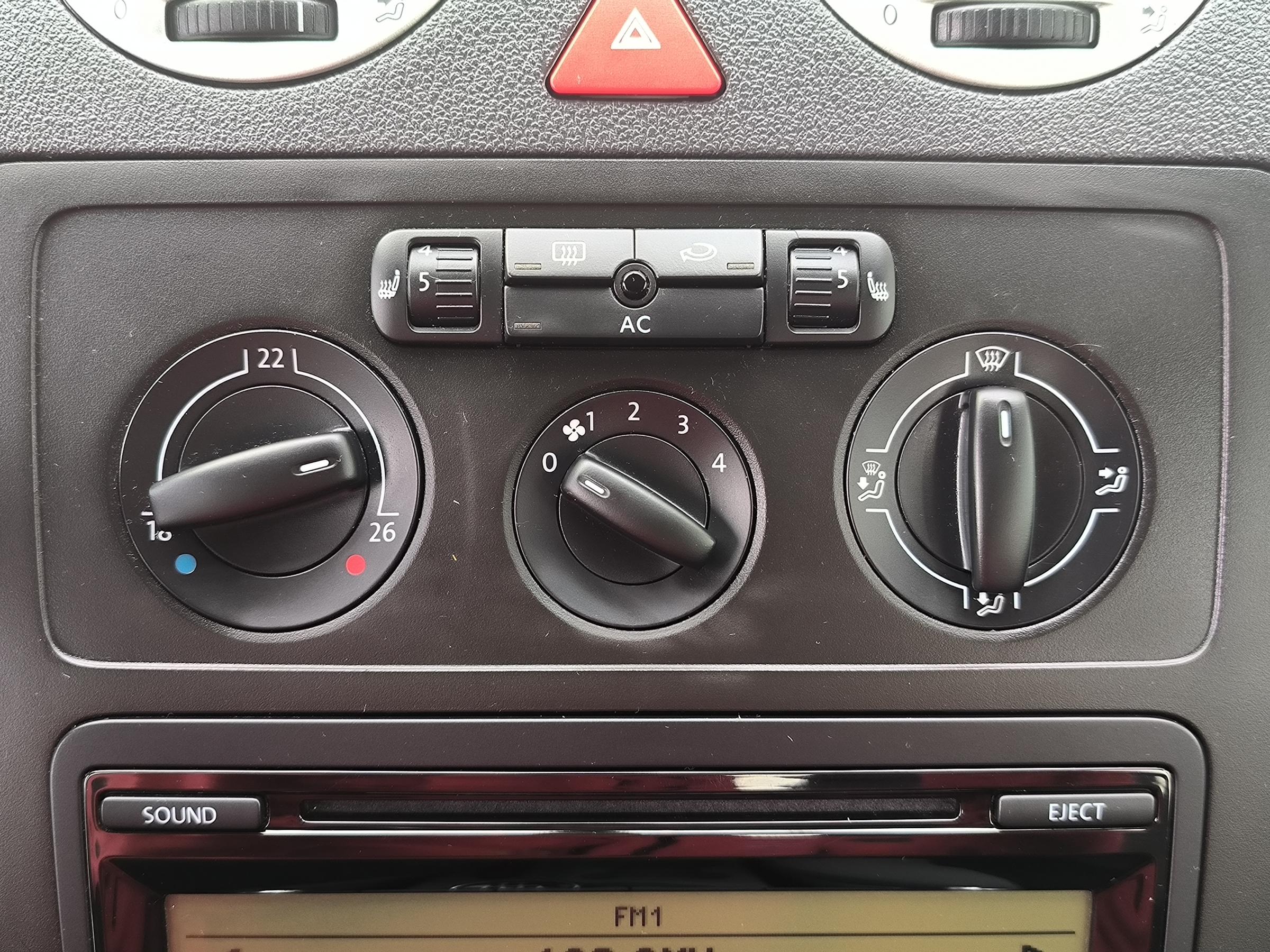 Volkswagen Caddy, 2009 - pohled č. 12