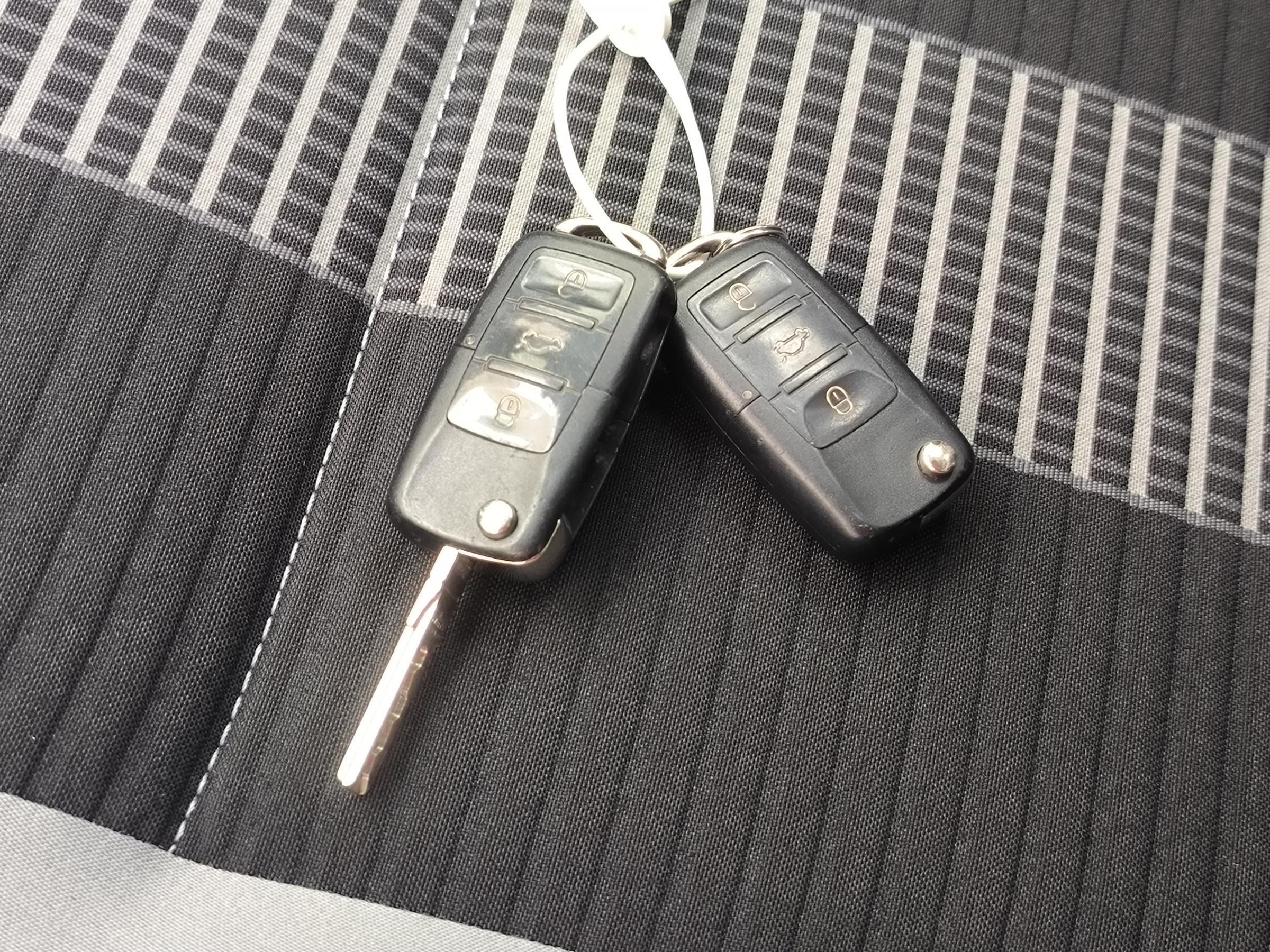 Volkswagen Caddy, 2009 - pohled č. 17