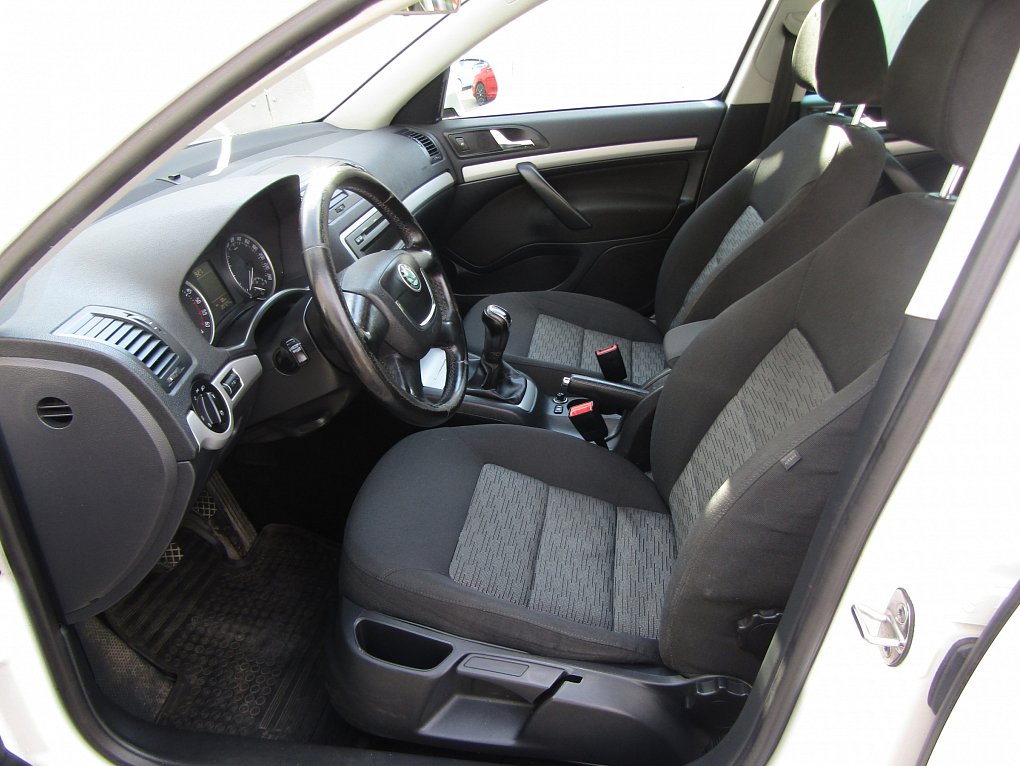 Škoda Octavia II 1.6 TDi Ambition
