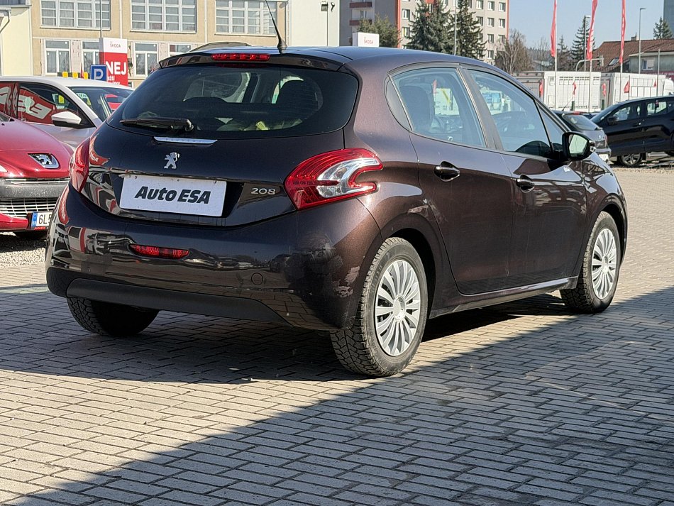 Peugeot 208 1.2i 