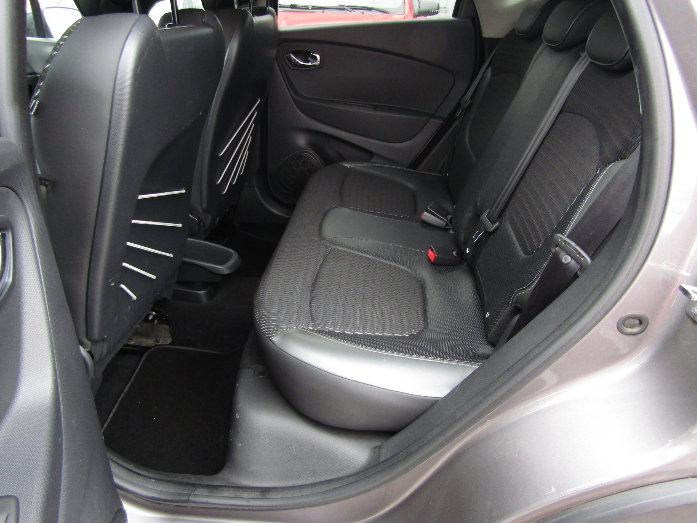 Renault Captur, 2015 - pohled č. 10