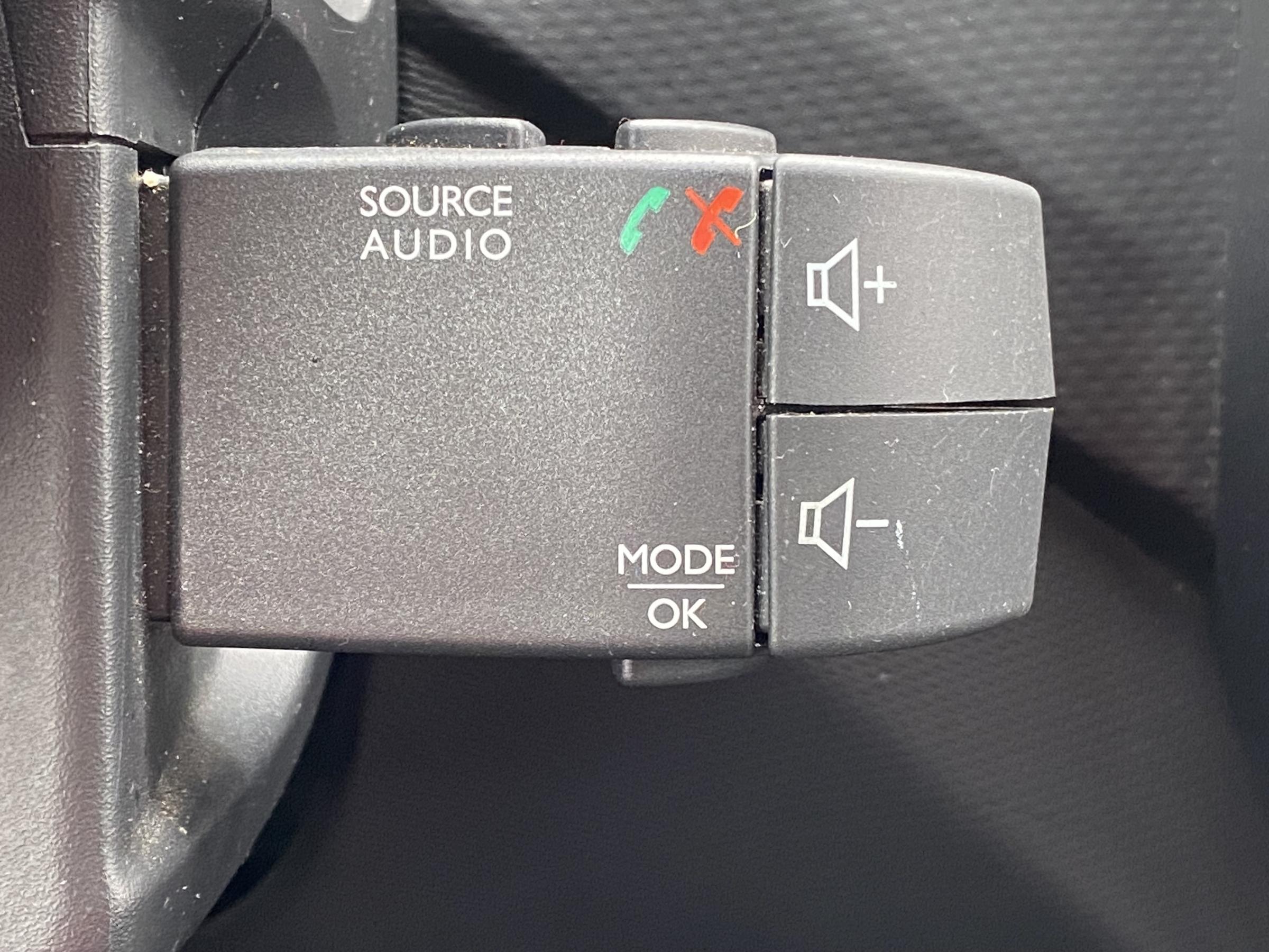 Renault Captur, 2015 - pohled č. 13