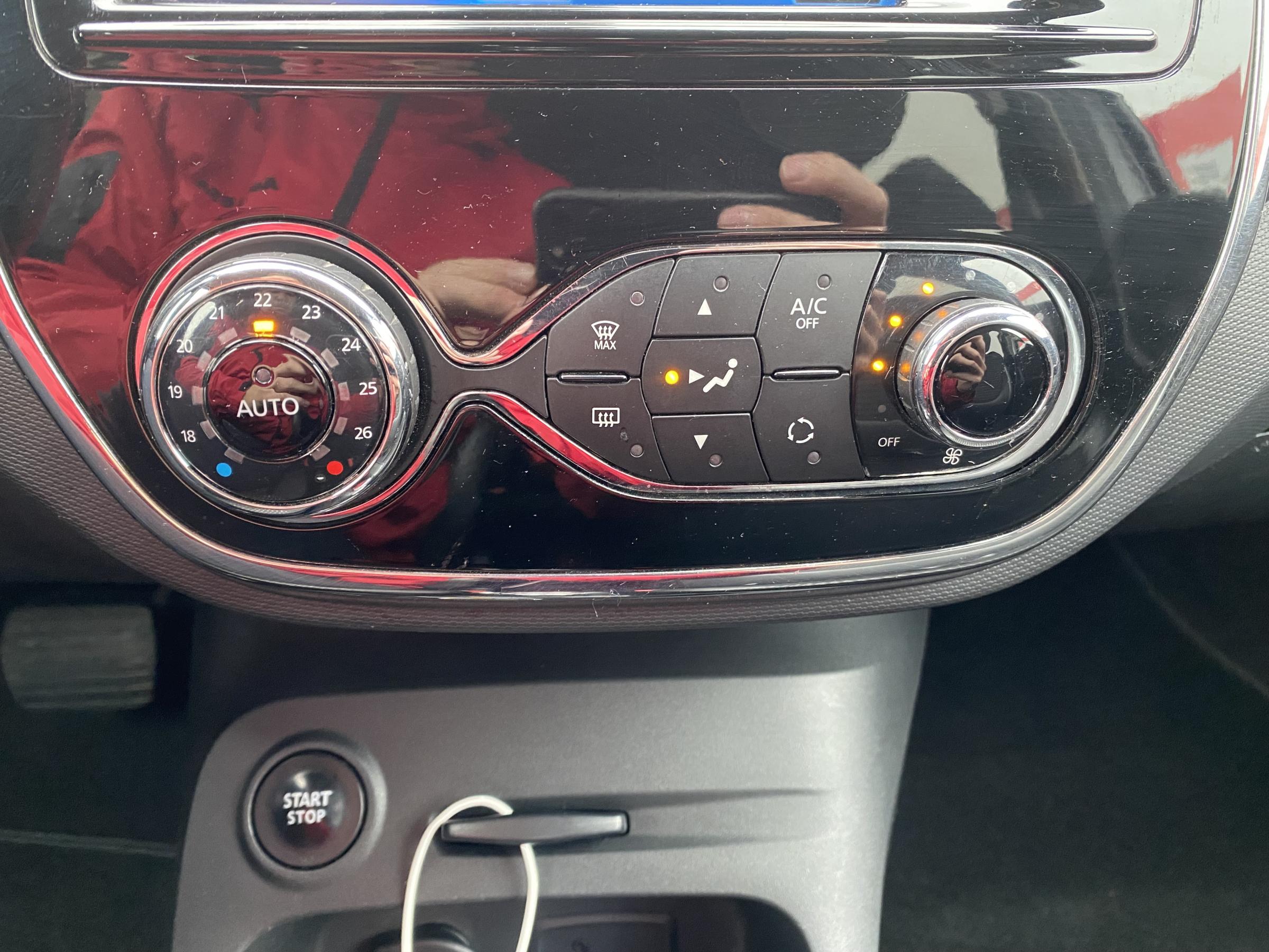 Renault Captur, 2015 - pohled č. 17