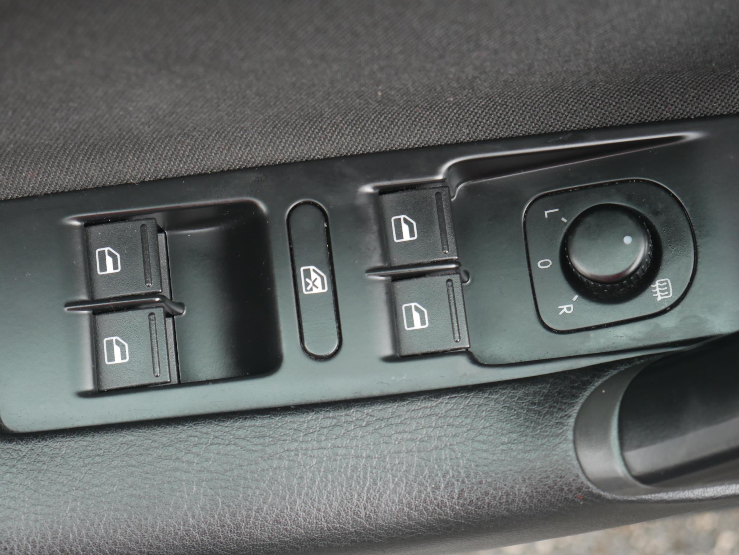 Volkswagen Passat, 2014 - pohled č. 16