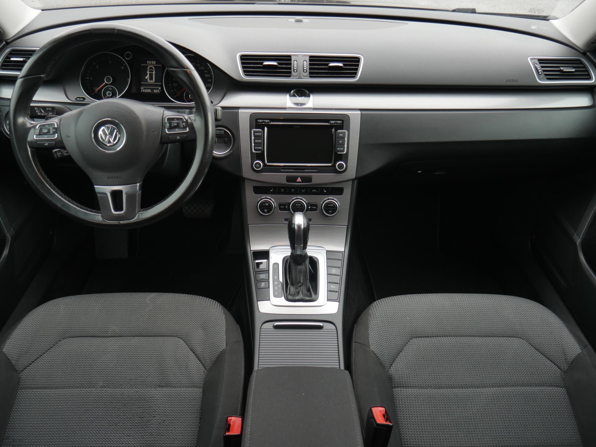 Volkswagen Passat, 2014 - pohled č. 8