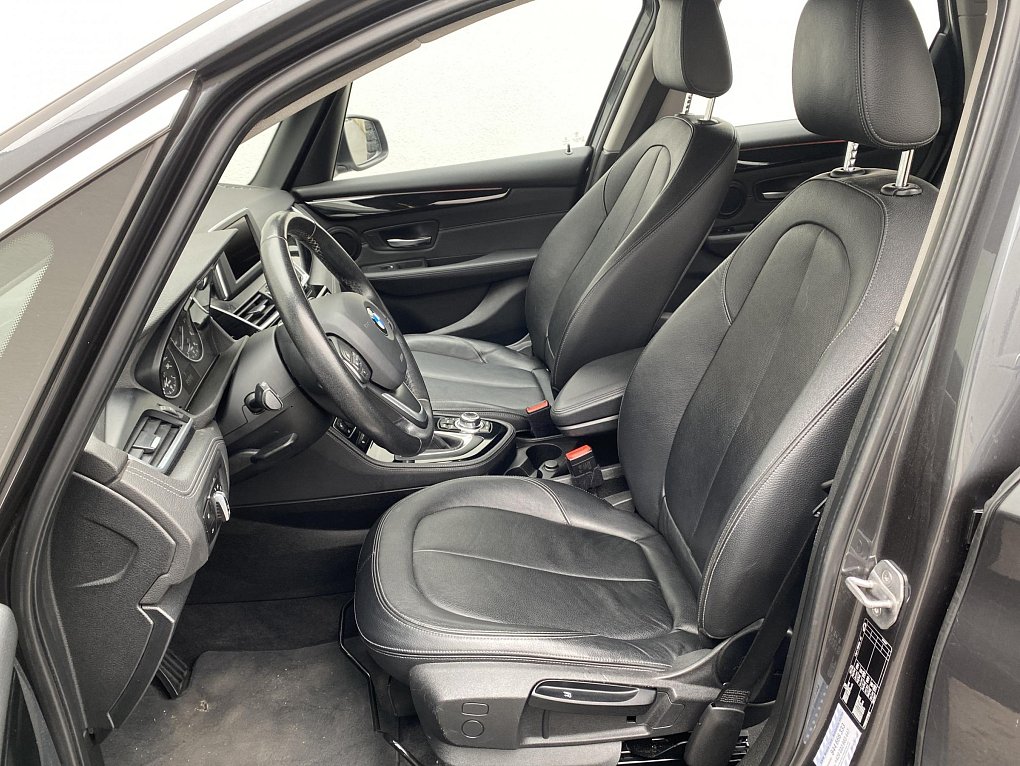 BMW Řada 2 2.0d  218d