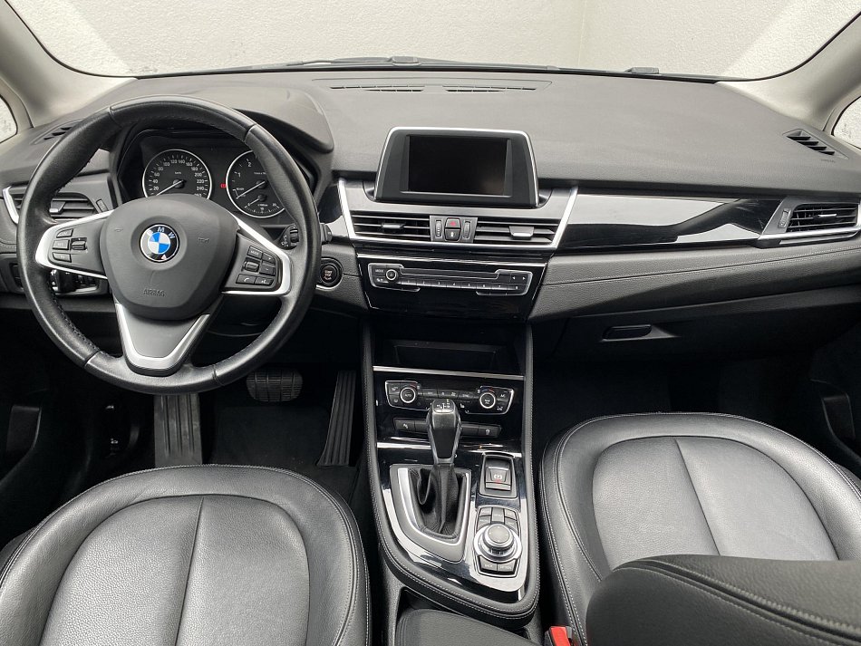 BMW Řada 2 2.0d  218d