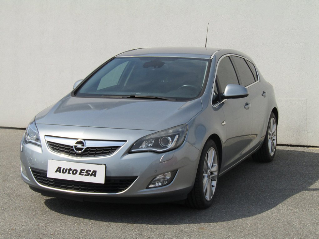 Opel Astra 1.6 T Sport 132 kW