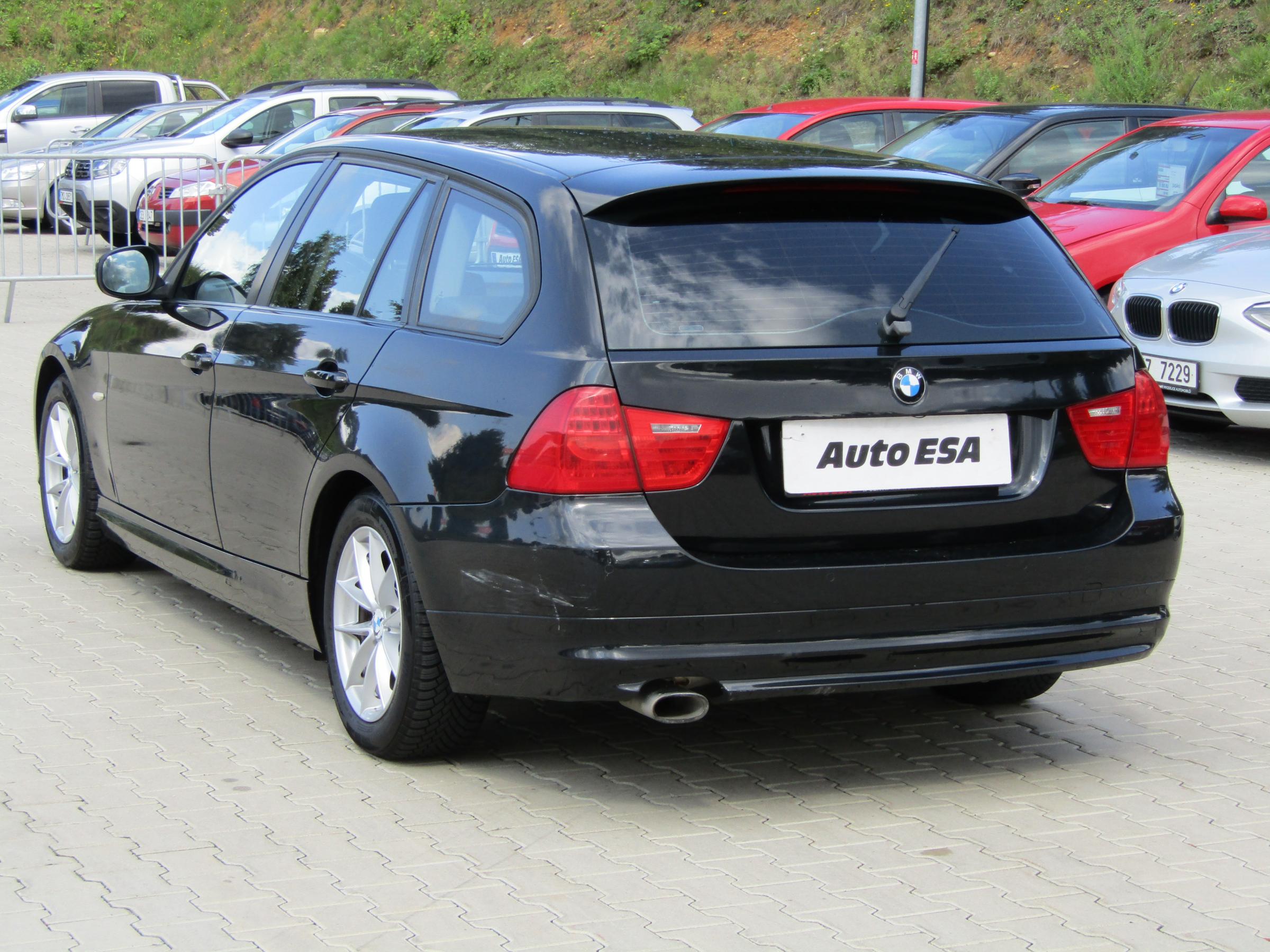 BMW Řada 3, 2010 - pohled č. 5