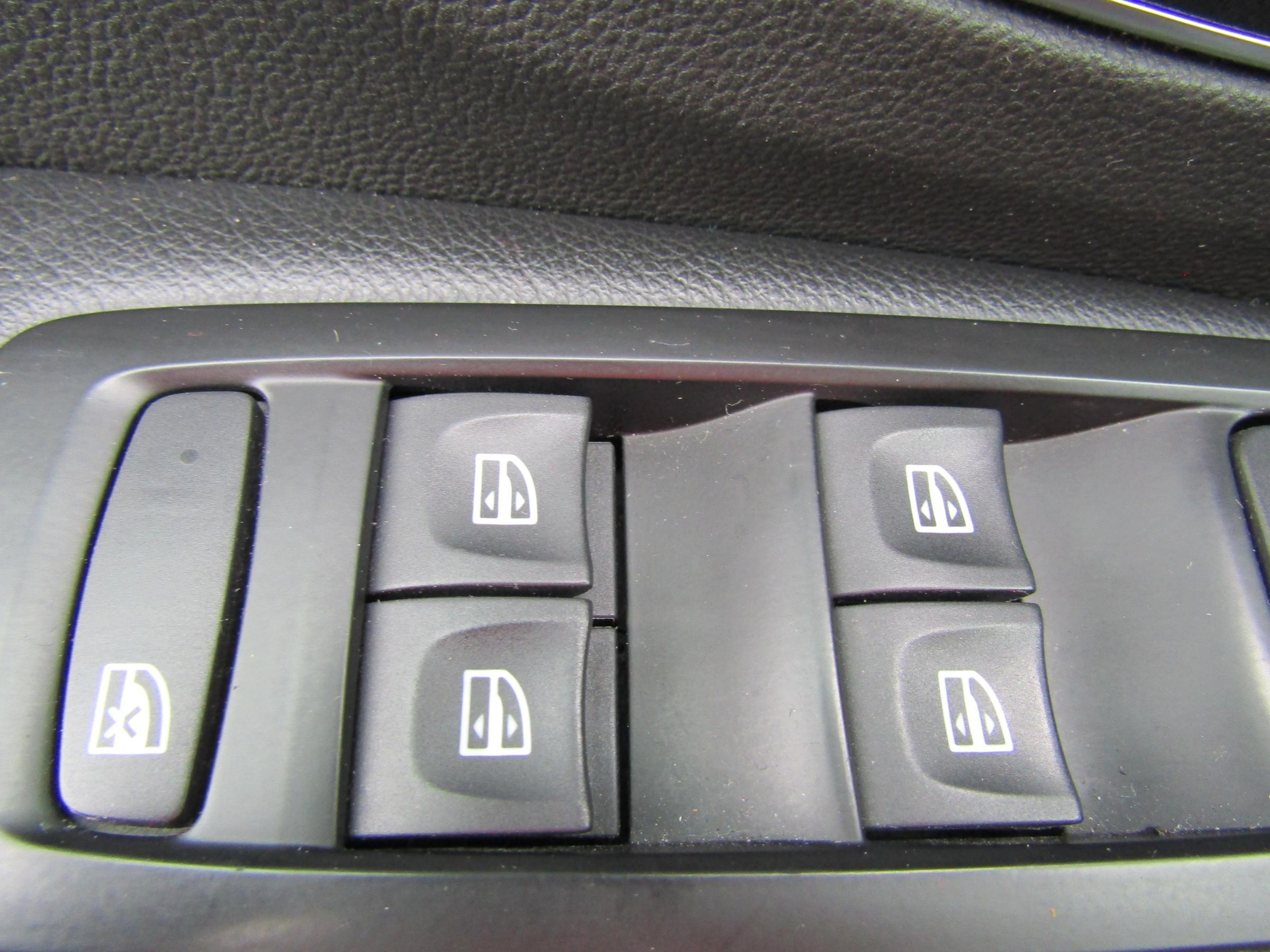 Renault Scénic, 2017 - pohled č. 15