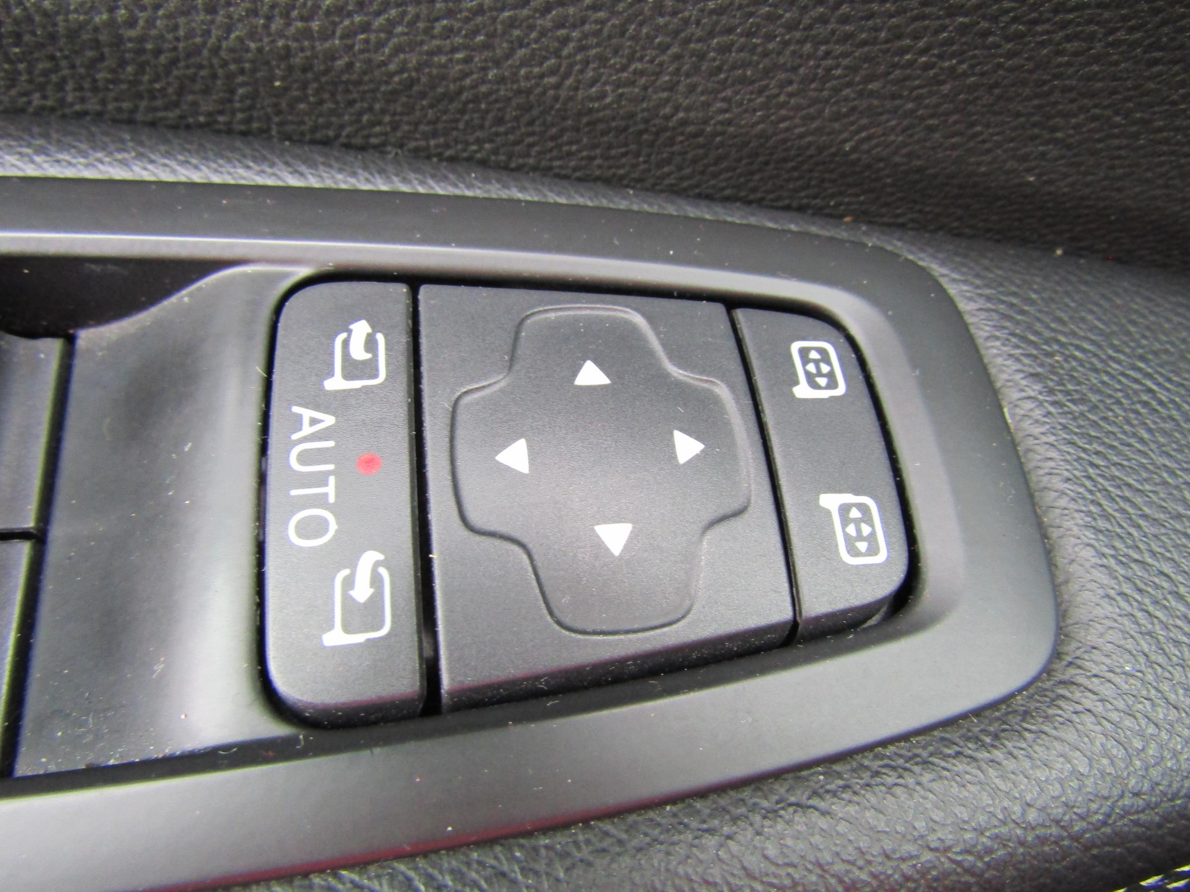 Renault Scénic, 2017 - pohled č. 16