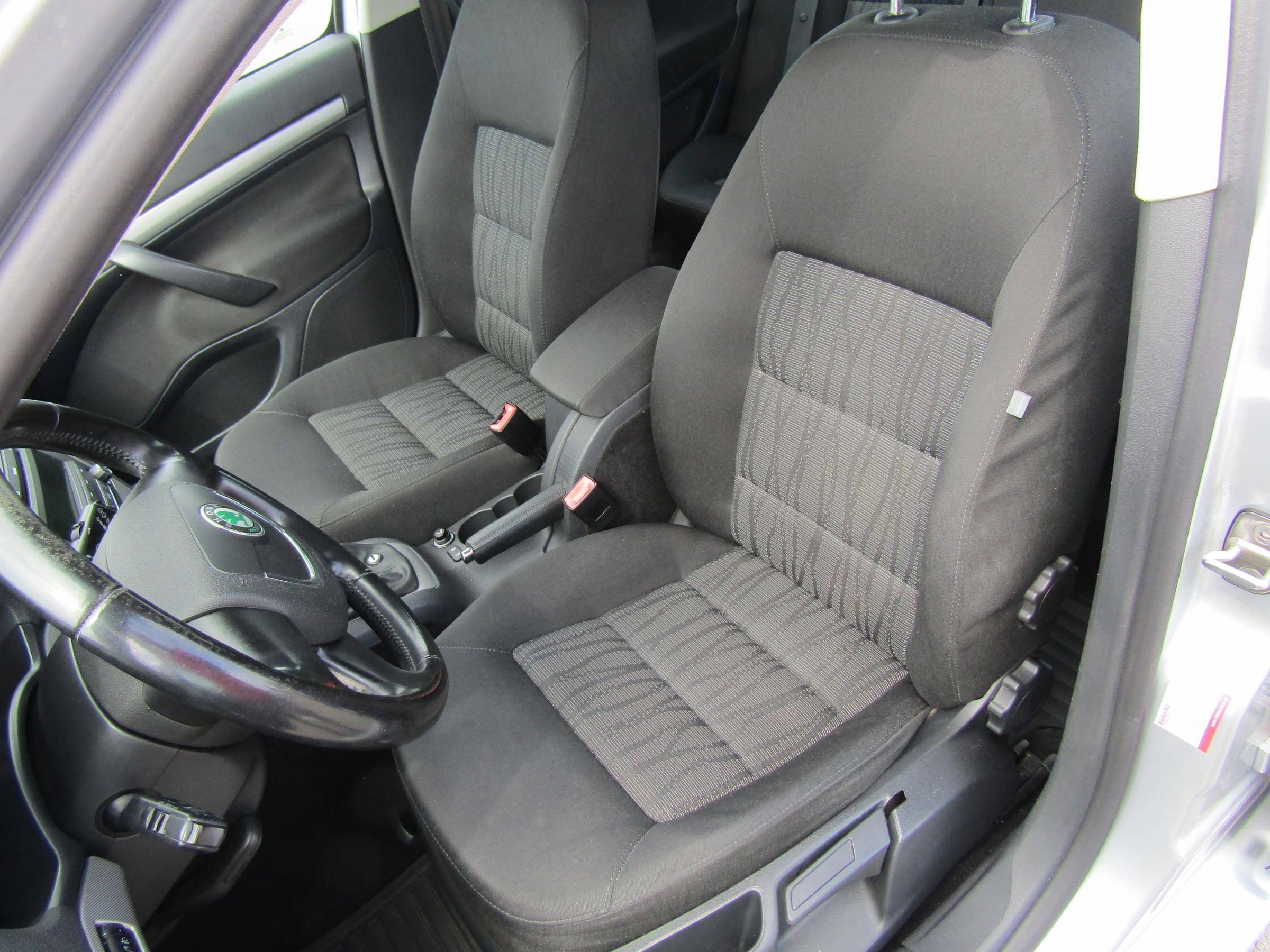 Škoda Octavia II, 2009 - pohled č. 9